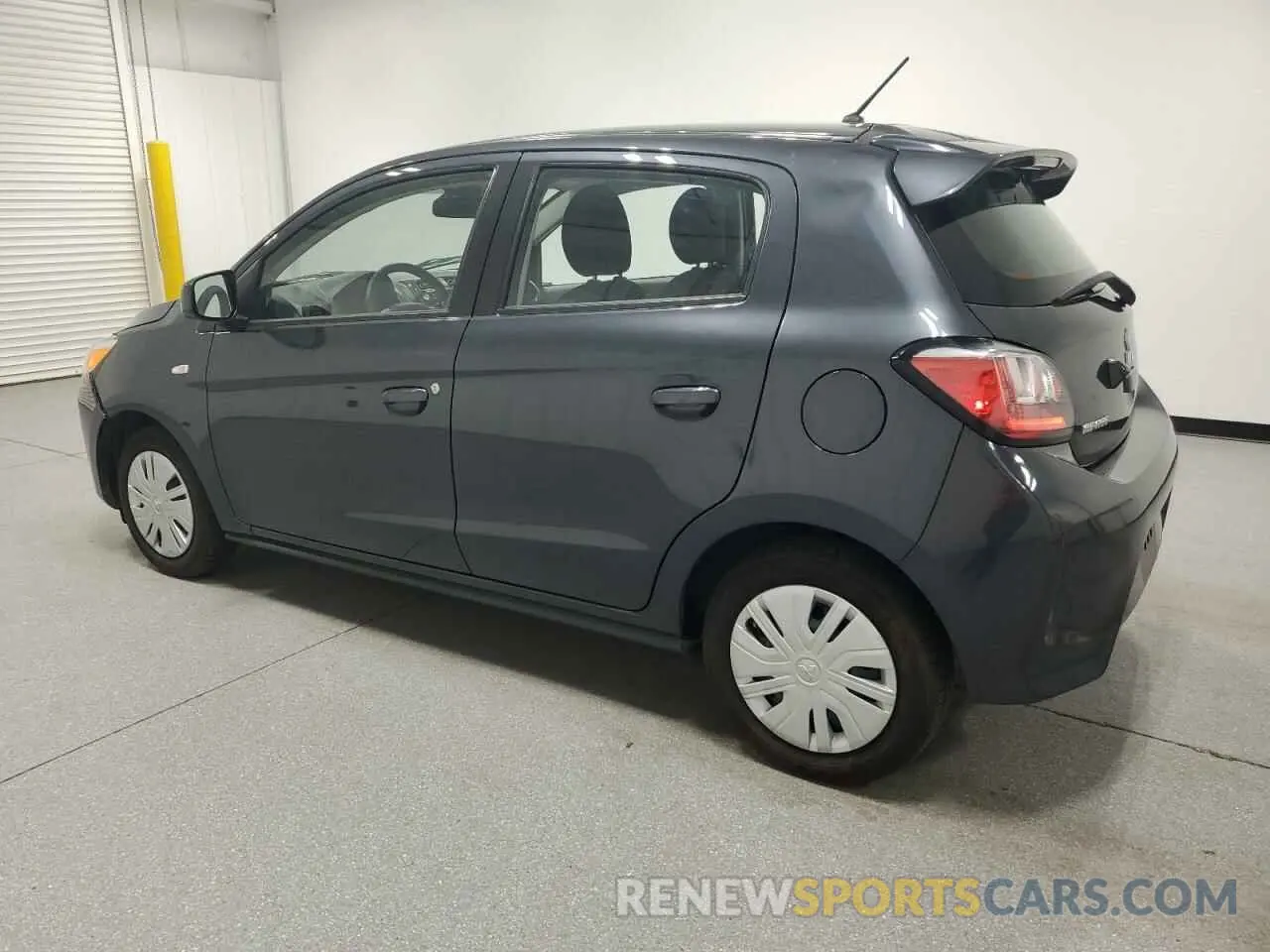 2 fotografías del automóvil dañado ML32AUHJ3RH018830 MITSUBISHI MIRAGE 2024