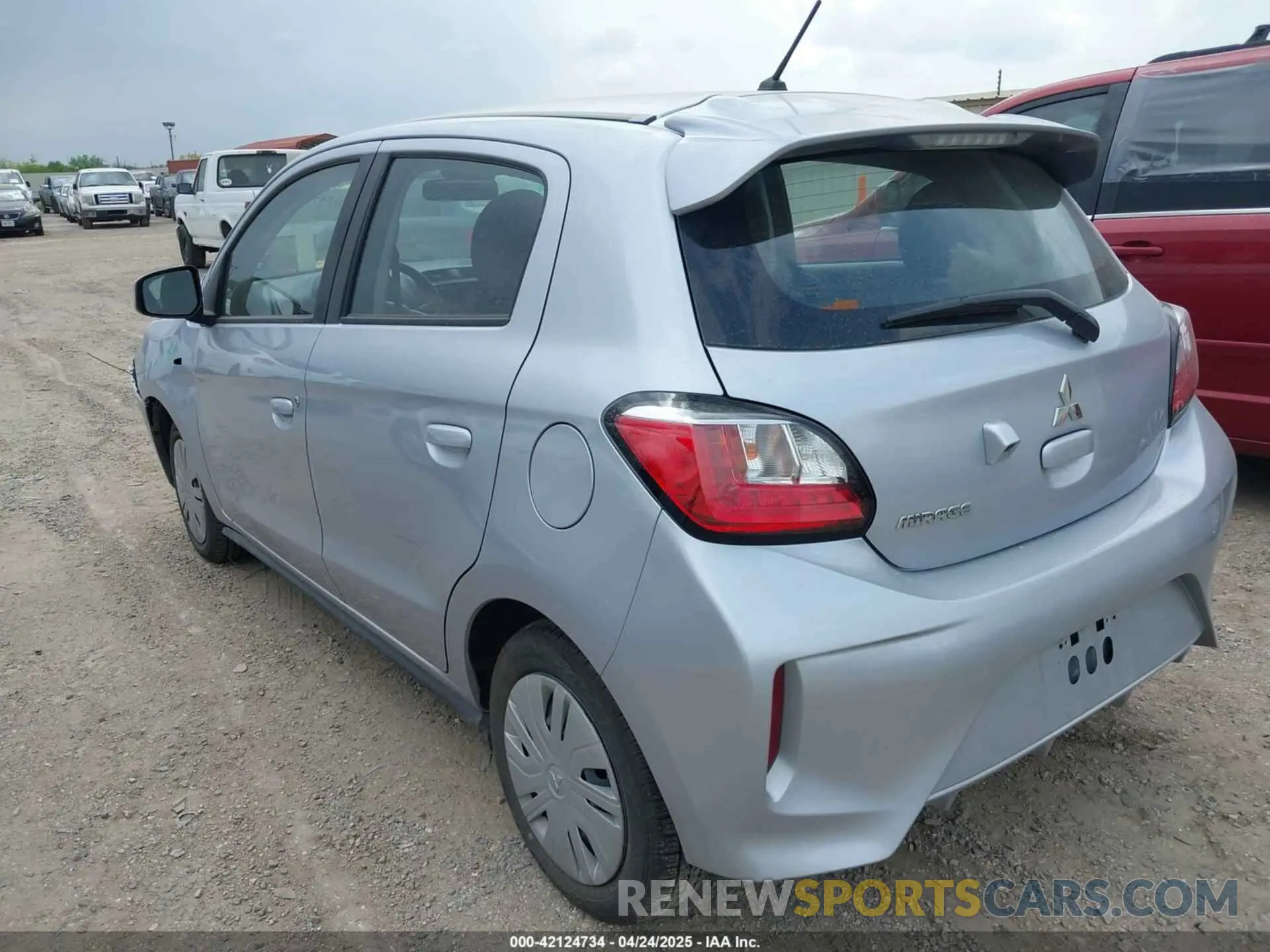 3 fotografías del automóvil dañado ML32AUHJ3RH020786 MITSUBISHI MIRAGE 2024