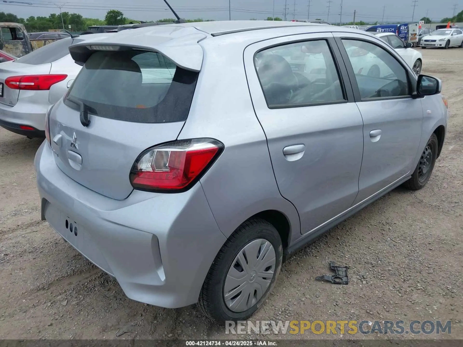 4 fotografías del automóvil dañado ML32AUHJ3RH020786 MITSUBISHI MIRAGE 2024