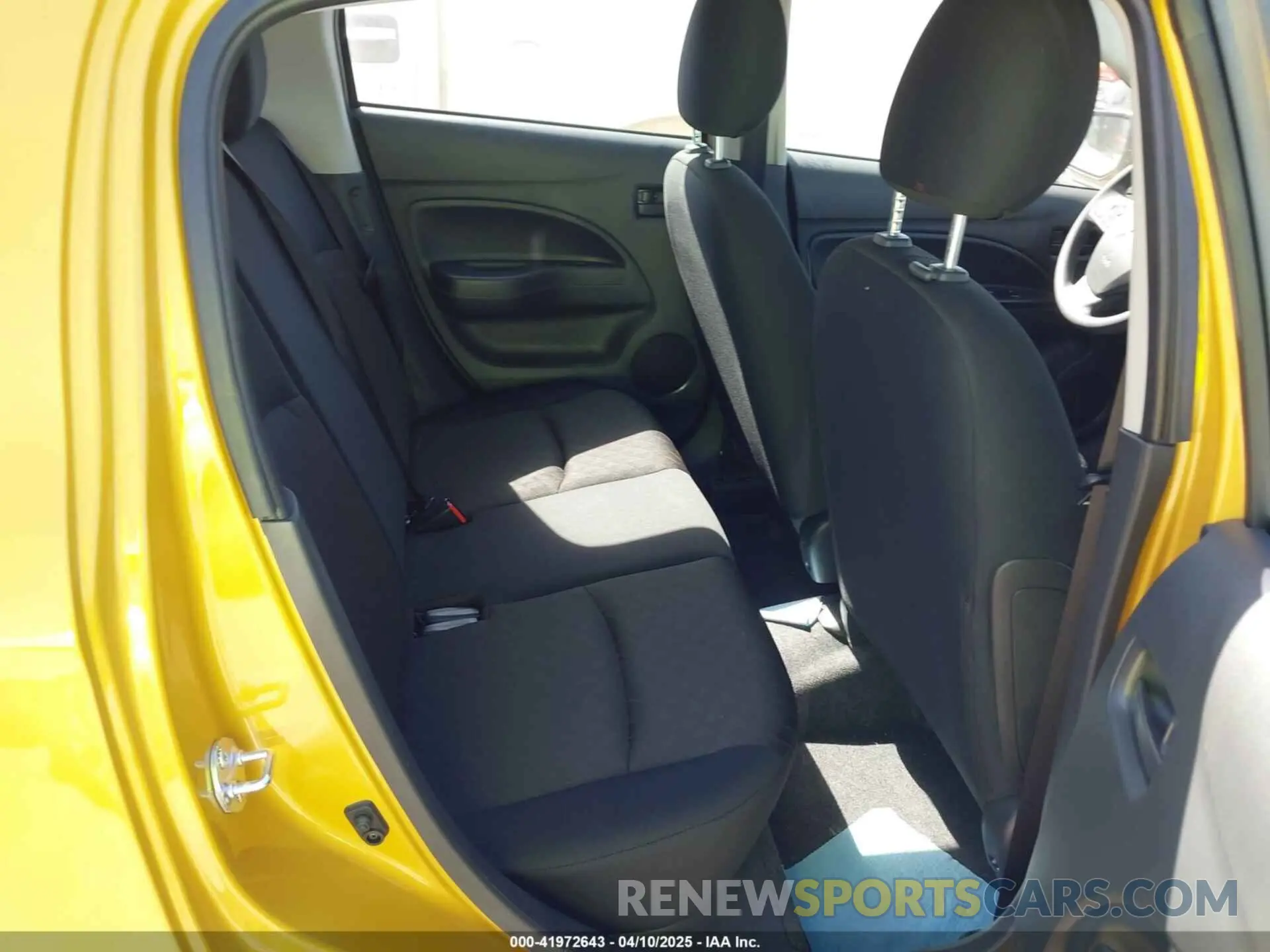 8 fotografías del automóvil dañado ML32AUHJ3RH029570 MITSUBISHI MIRAGE 2024