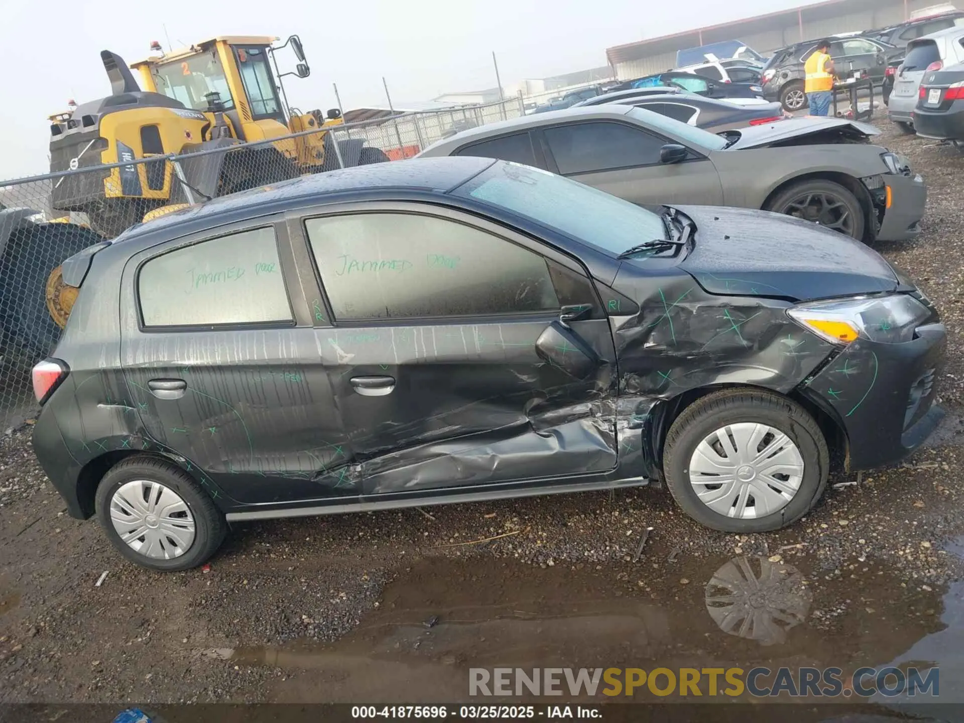 13 fotografías del automóvil dañado ML32AUHJ3RH032257 MITSUBISHI MIRAGE 2024