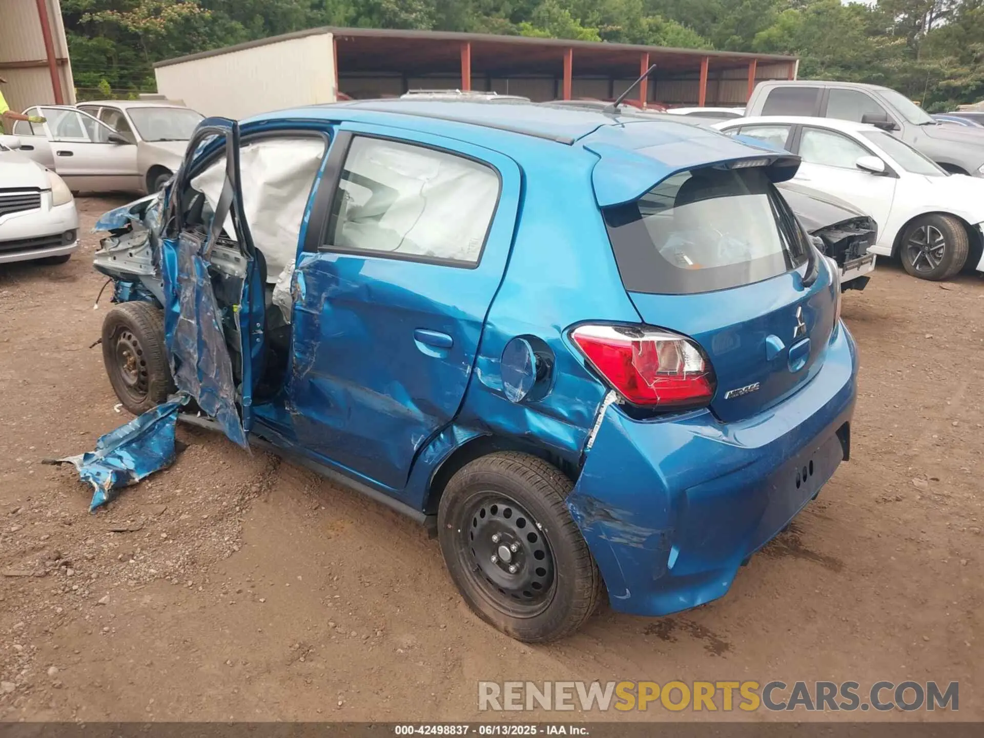 3 fotografías del automóvil dañado ML32AUHJ3RH036003 MITSUBISHI MIRAGE 2024