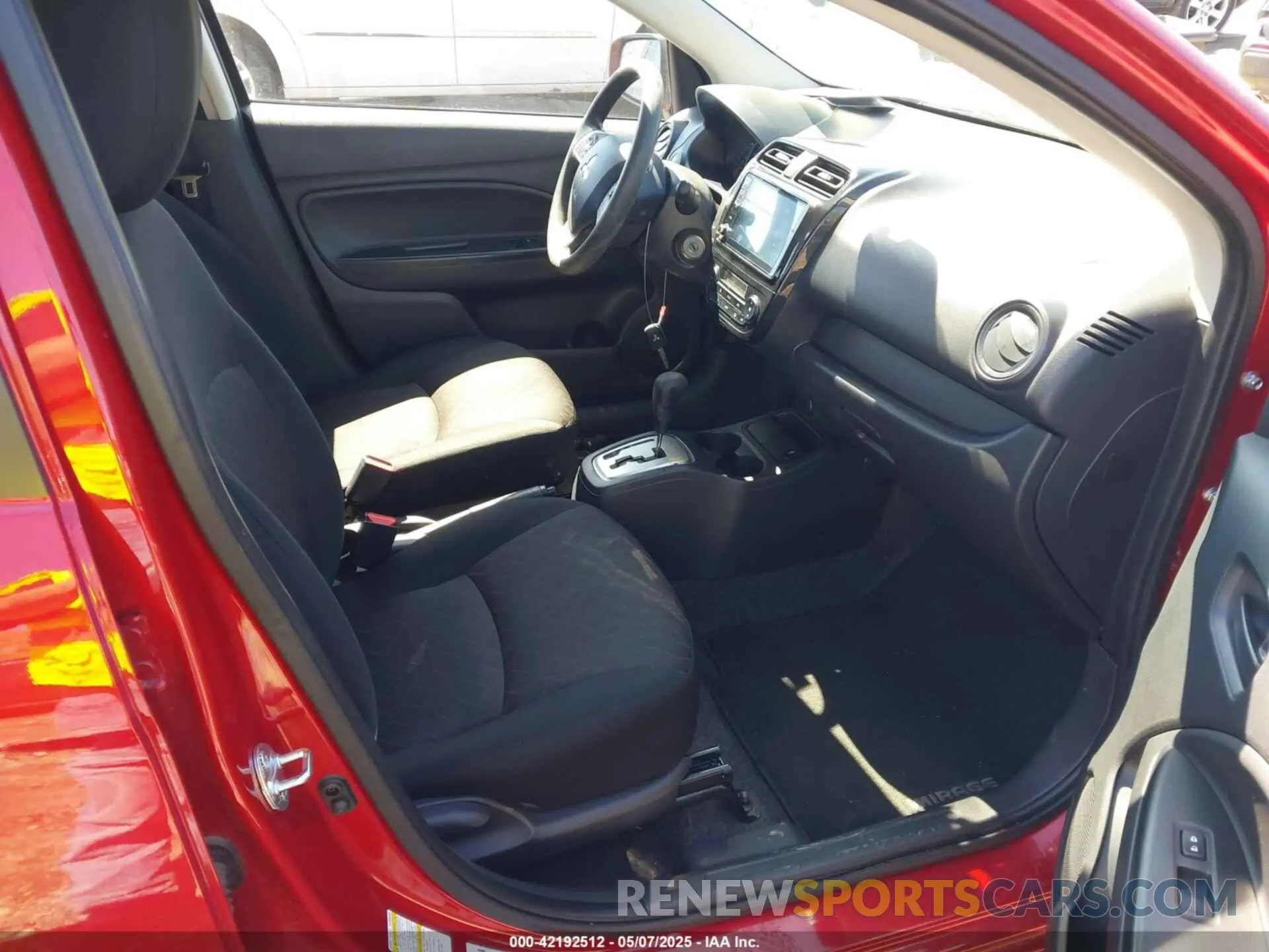 5 fotografías del automóvil dañado ML32AUHJ4RH012728 MITSUBISHI MIRAGE 2024