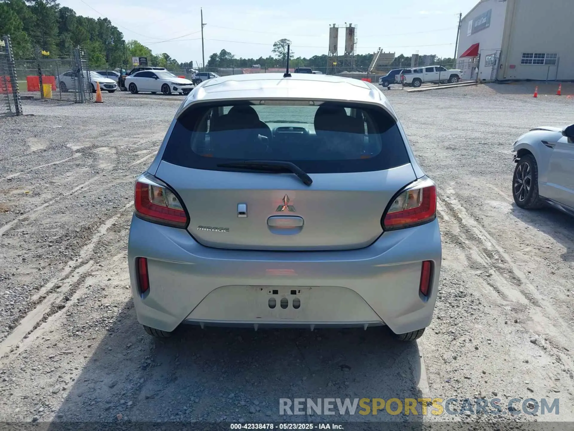 16 fotografías del automóvil dañado ML32AUHJ4RH020439 MITSUBISHI MIRAGE 2024