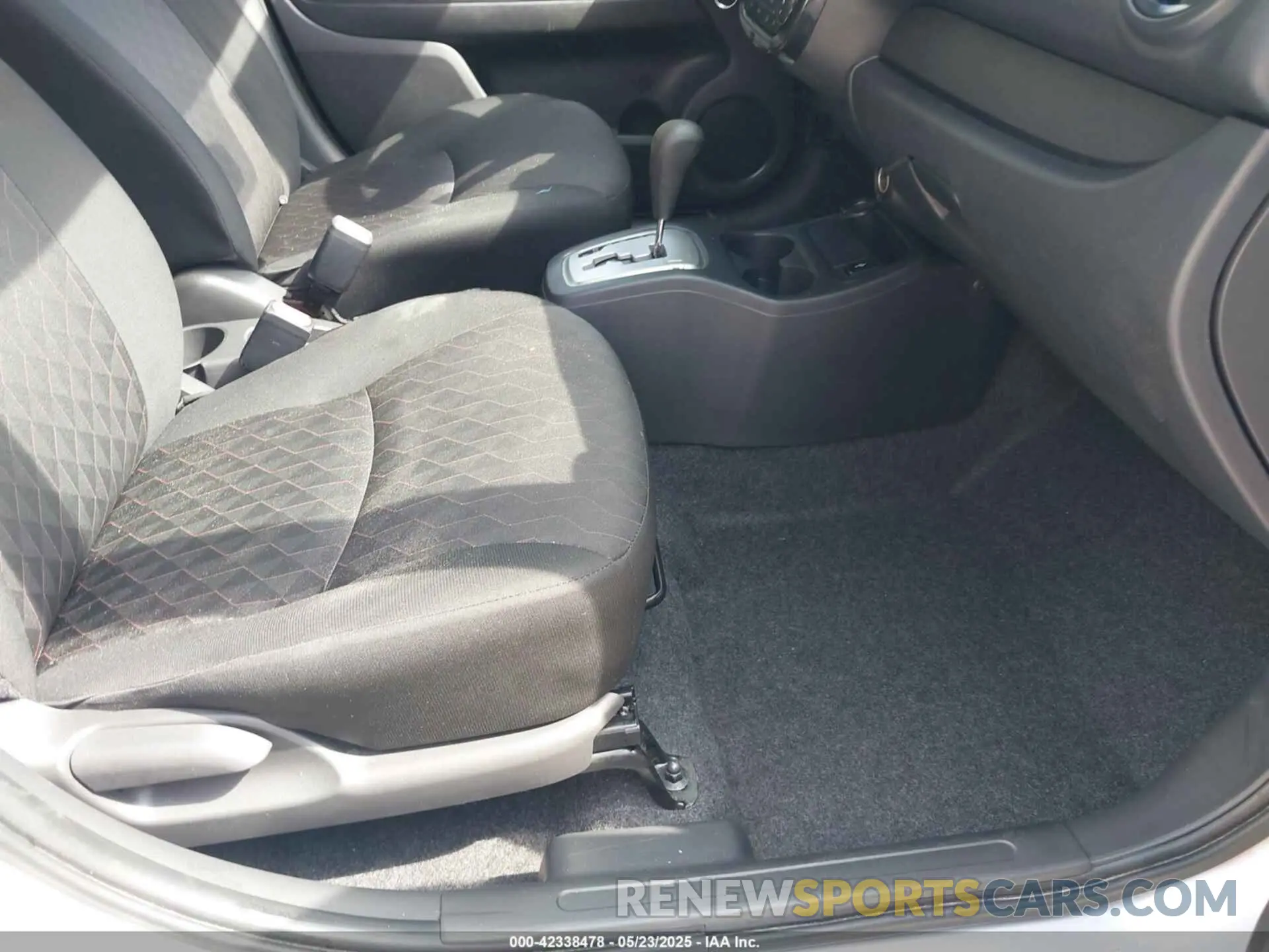 5 fotografías del automóvil dañado ML32AUHJ4RH020439 MITSUBISHI MIRAGE 2024