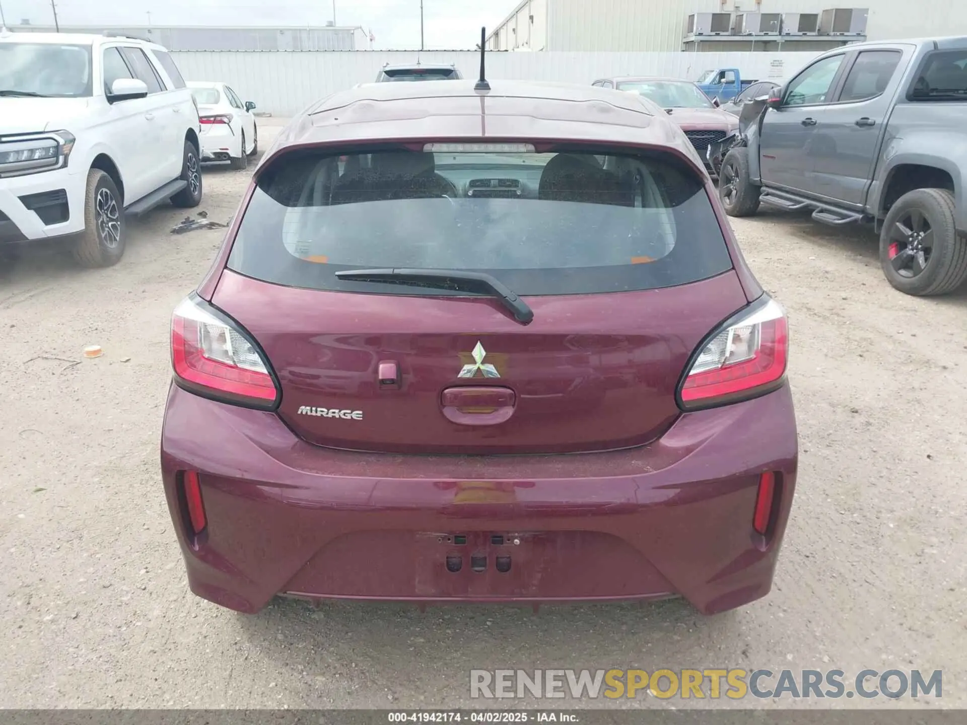 15 fotografías del automóvil dañado ML32AUHJ4RH026788 MITSUBISHI MIRAGE 2024
