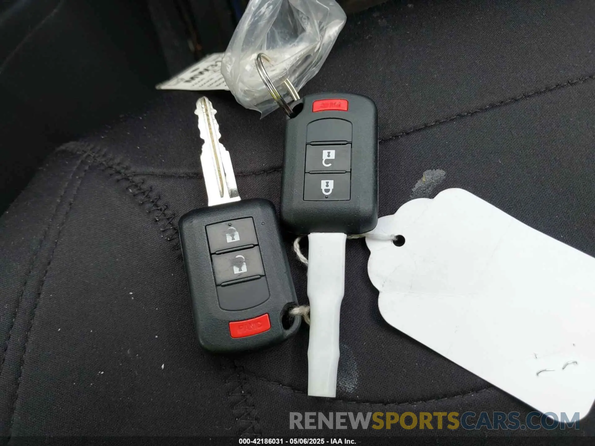 11 fotografías del automóvil dañado ML32AUHJ5RH004458 MITSUBISHI MIRAGE 2024