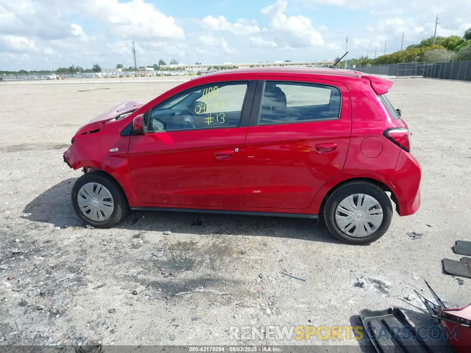 15 fotografías del automóvil dañado ML32AUHJ5RH005593 MITSUBISHI MIRAGE 2024