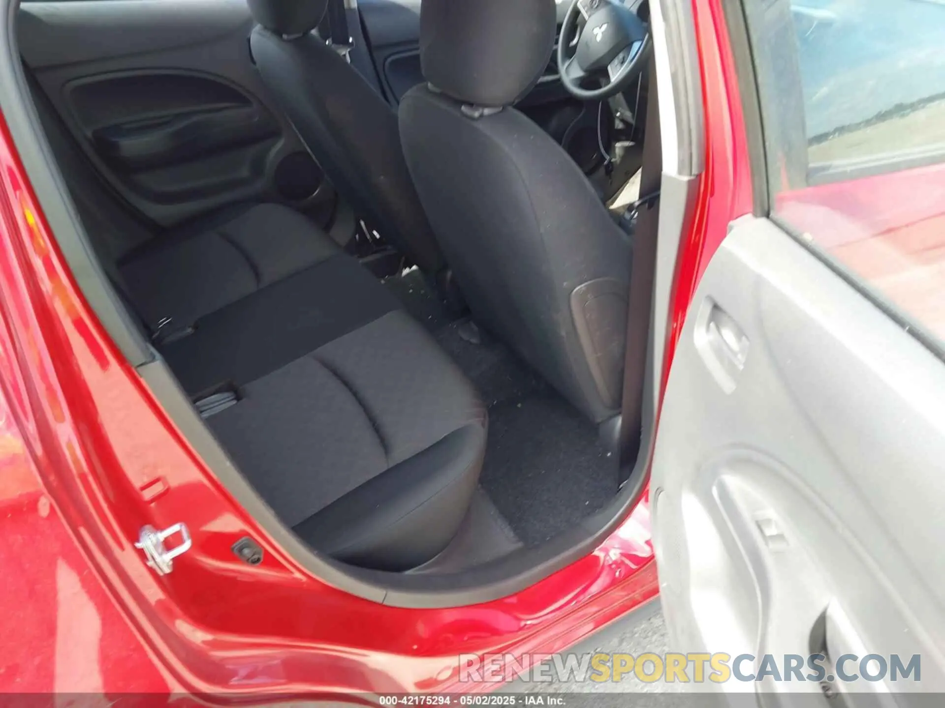 8 fotografías del automóvil dañado ML32AUHJ5RH005593 MITSUBISHI MIRAGE 2024