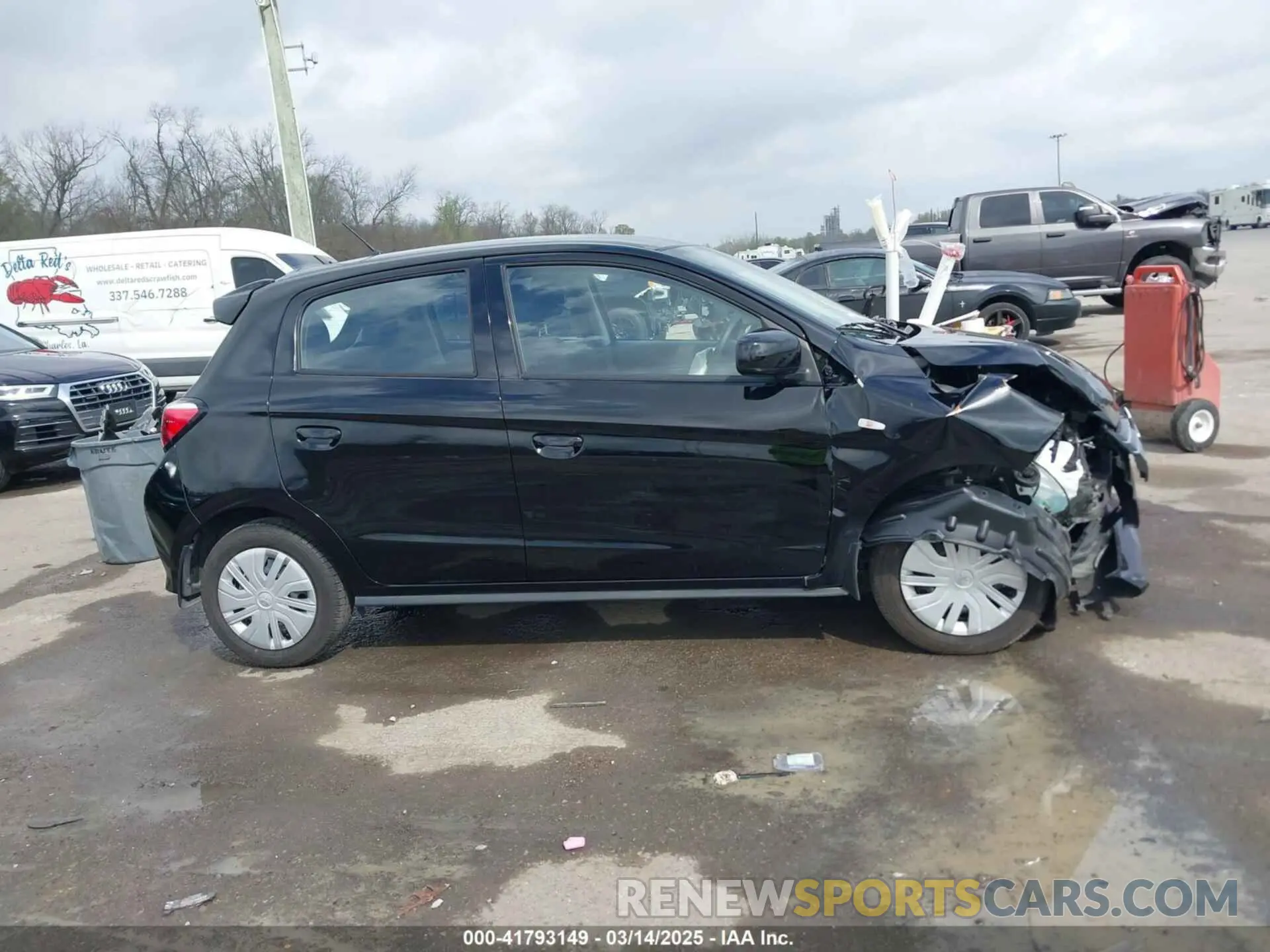 13 fotografías del automóvil dañado ML32AUHJ5RH013628 MITSUBISHI MIRAGE 2024