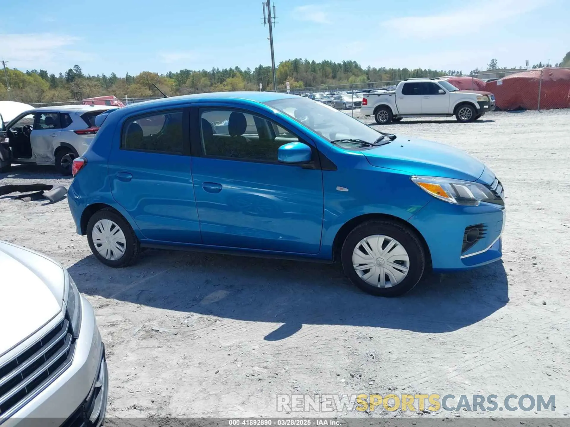 13 fotografías del automóvil dañado ML32AUHJ5RH020983 MITSUBISHI MIRAGE 2024