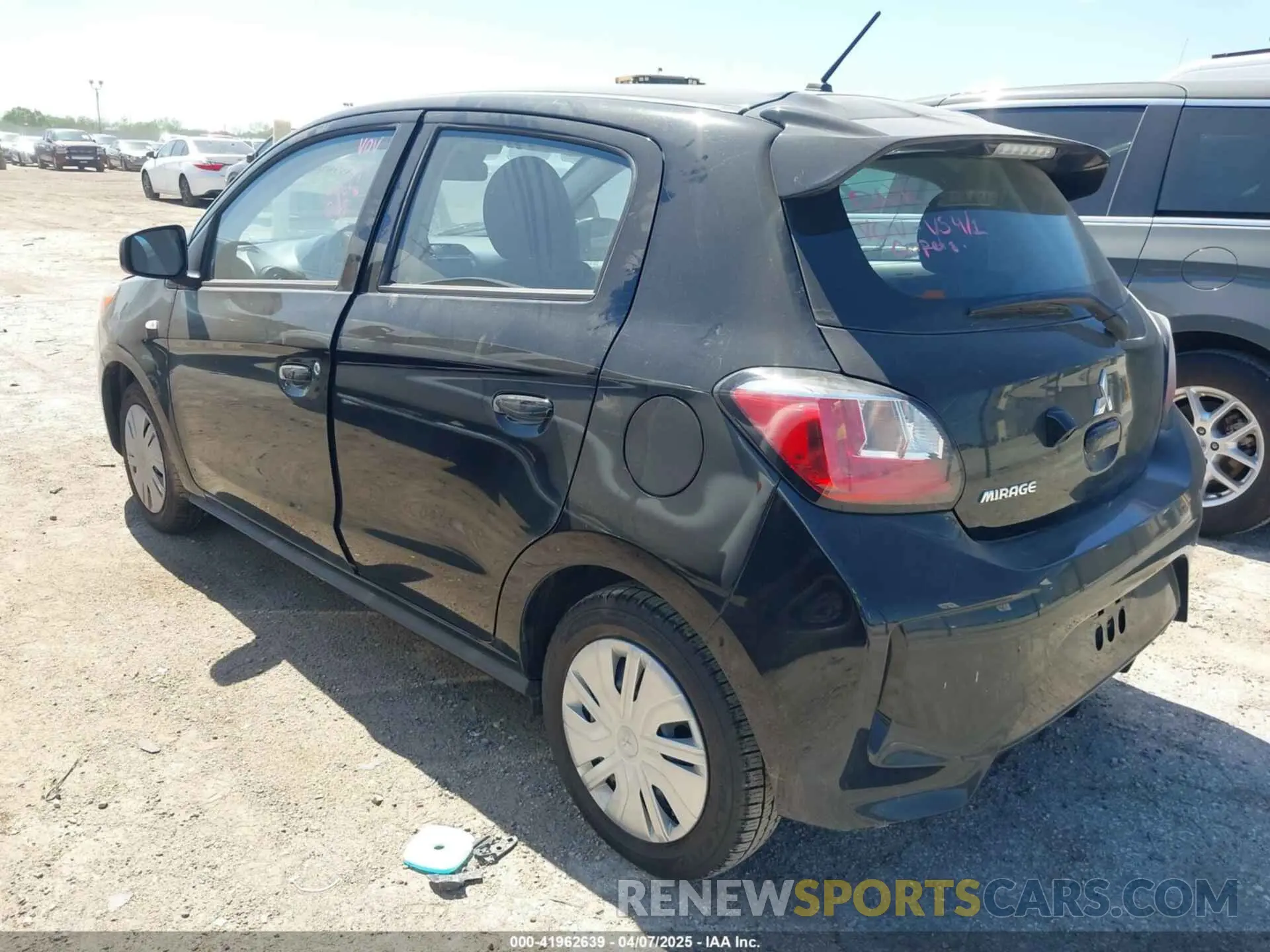 3 fotografías del automóvil dañado ML32AUHJ5RH031093 MITSUBISHI MIRAGE 2024