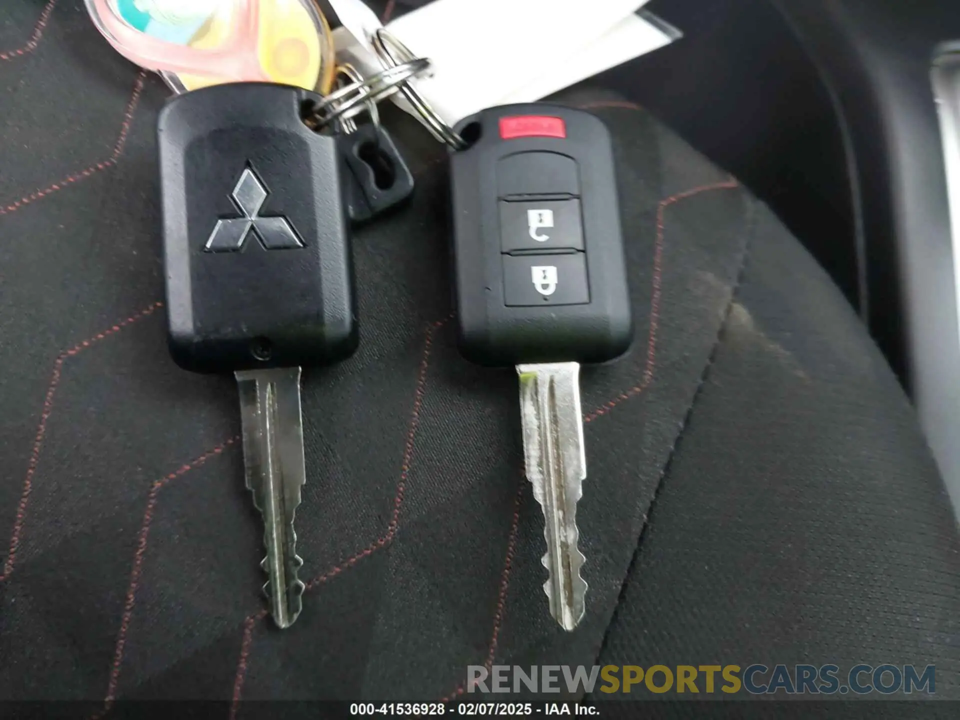 11 fotografías del automóvil dañado ML32AUHJ6RH005196 MITSUBISHI MIRAGE 2024