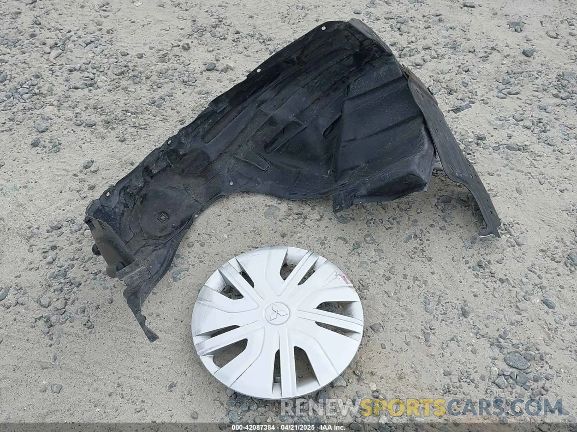 12 fotografías del automóvil dañado ML32AUHJ6RH014416 MITSUBISHI MIRAGE 2024