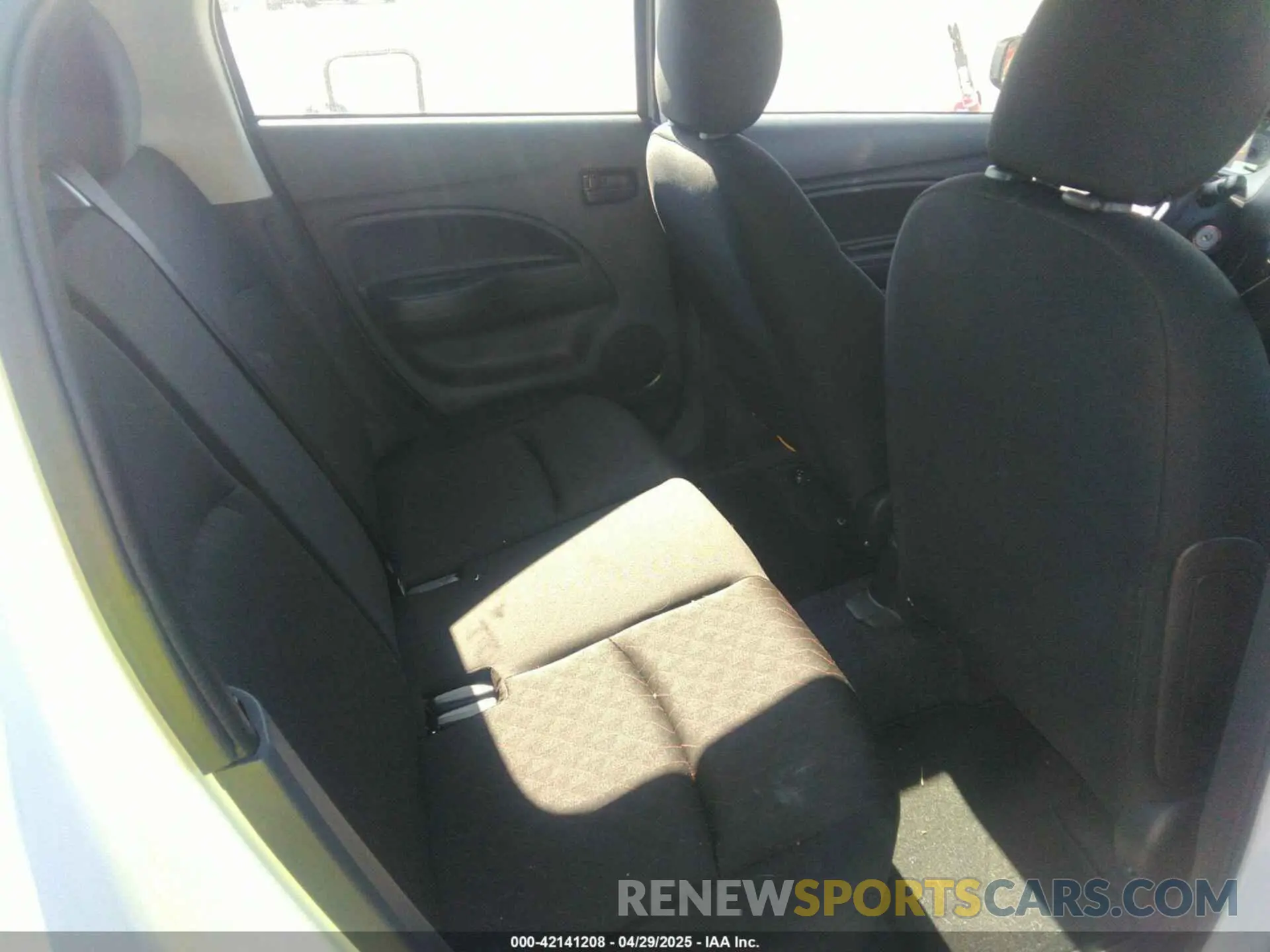 8 fotografías del automóvil dañado ML32AUHJ6RH023987 MITSUBISHI MIRAGE 2024