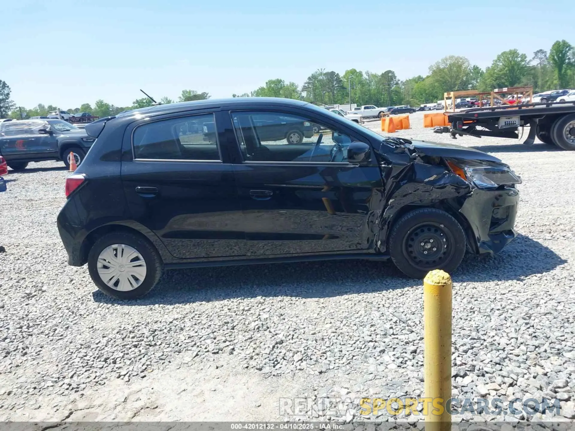 13 fotografías del automóvil dañado ML32AUHJ6RH025593 MITSUBISHI MIRAGE 2024