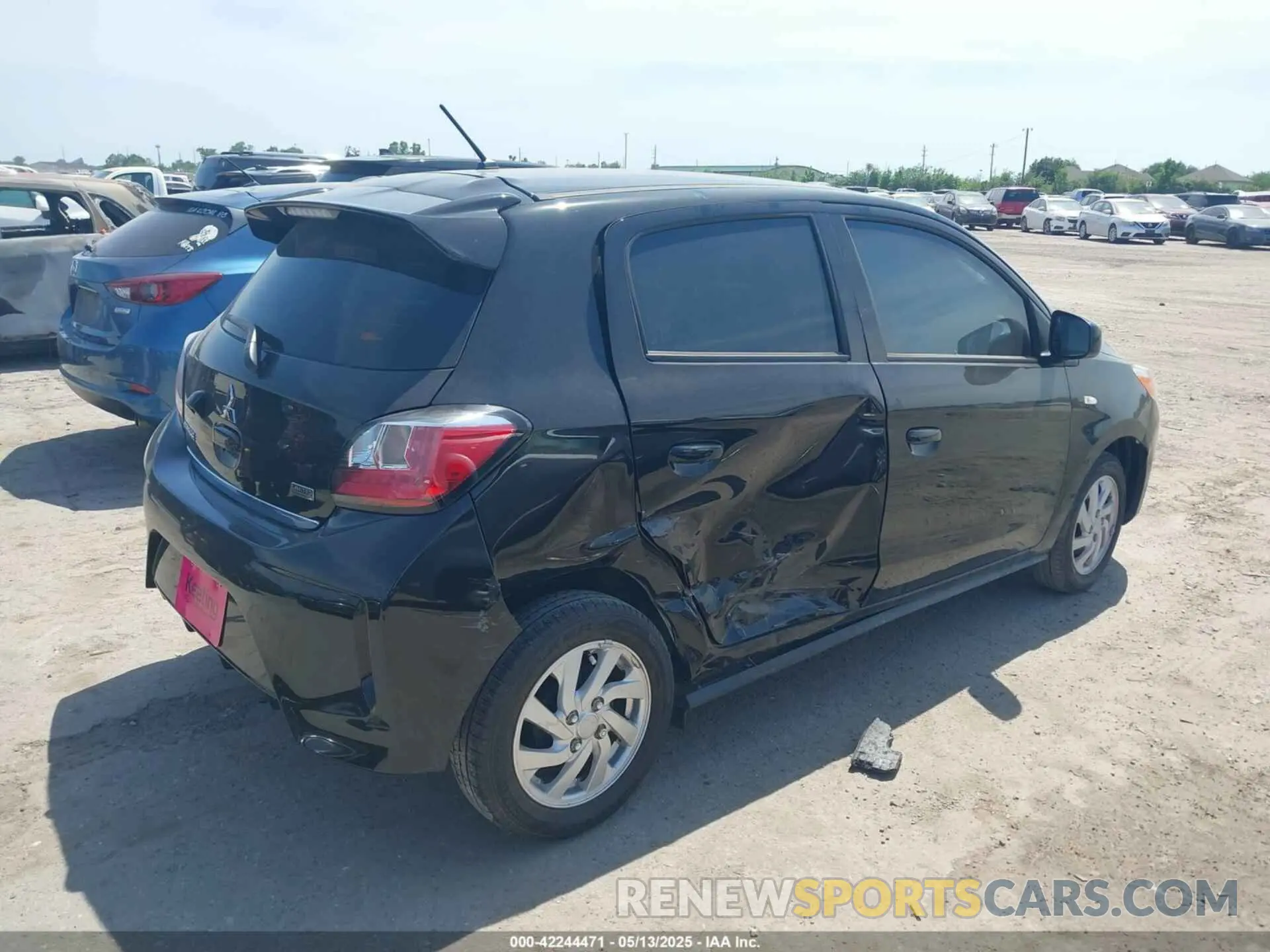 4 fotografías del automóvil dañado ML32AUHJ7RH003831 MITSUBISHI MIRAGE 2024