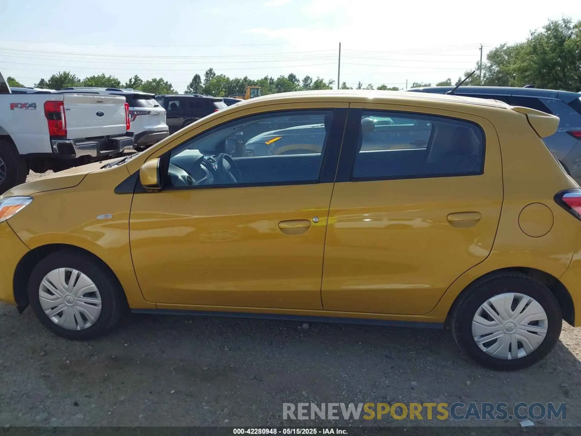 14 fotografías del automóvil dañado ML32AUHJ7RH006423 MITSUBISHI MIRAGE 2024