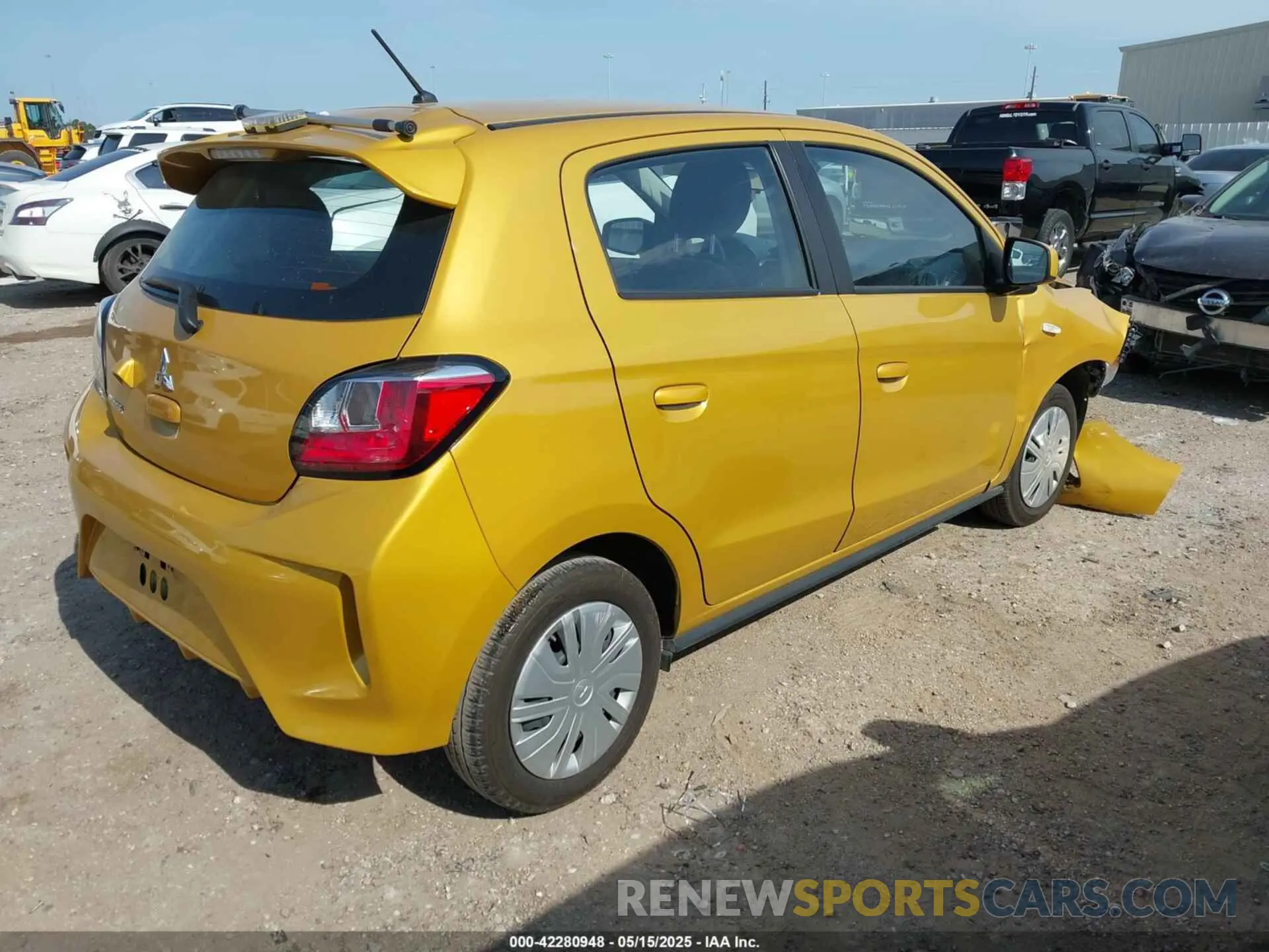 4 fotografías del automóvil dañado ML32AUHJ7RH006423 MITSUBISHI MIRAGE 2024