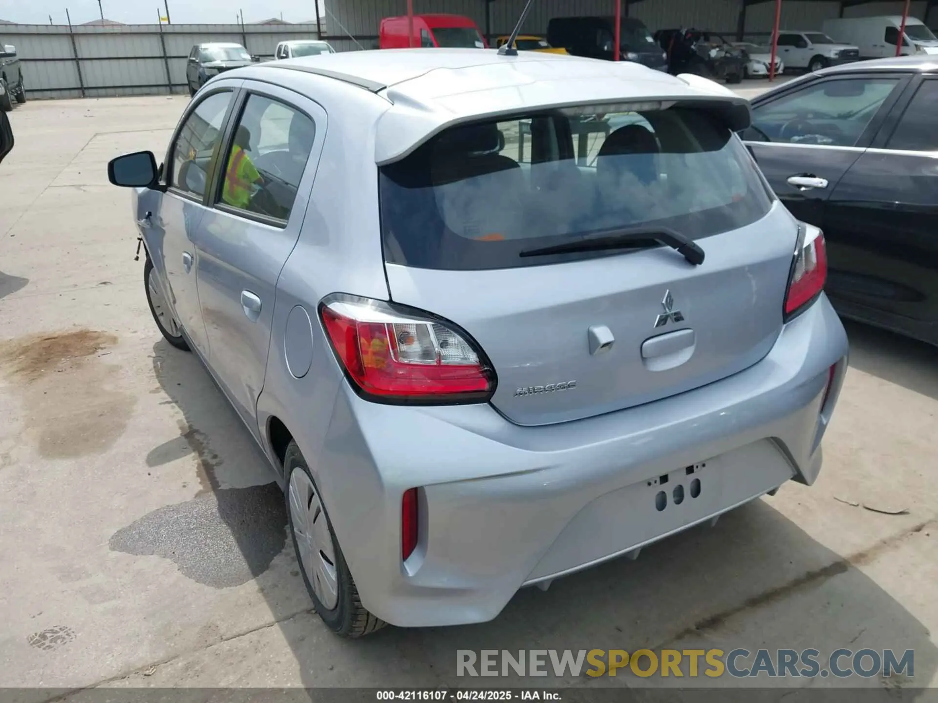 3 fotografías del automóvil dañado ML32AUHJ7RH012495 MITSUBISHI MIRAGE 2024