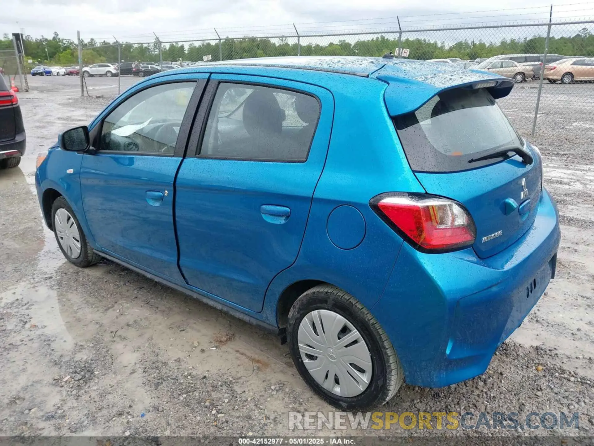 3 fotografías del automóvil dañado ML32AUHJ7RH012979 MITSUBISHI MIRAGE 2024
