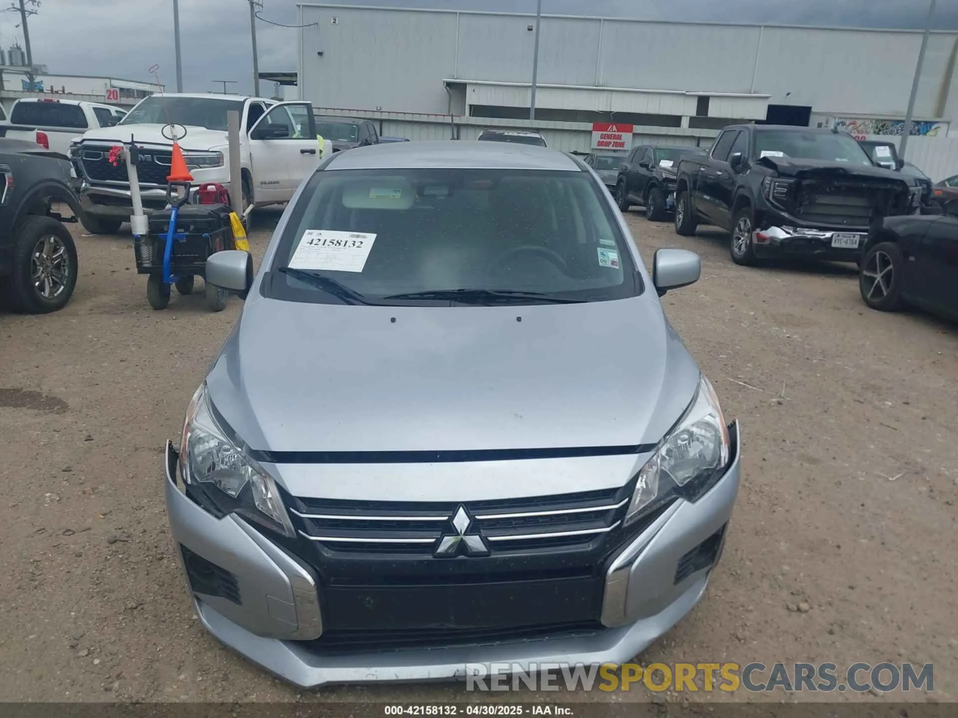 12 fotografías del automóvil dañado ML32AUHJ7RH017082 MITSUBISHI MIRAGE 2024