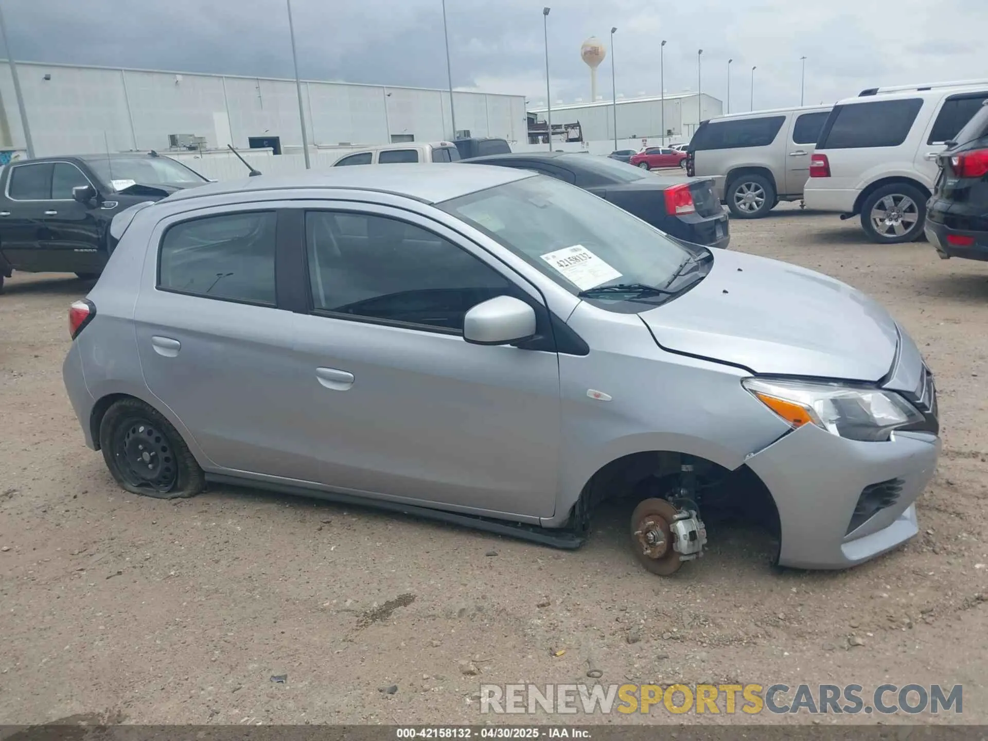 13 fotografías del automóvil dañado ML32AUHJ7RH017082 MITSUBISHI MIRAGE 2024