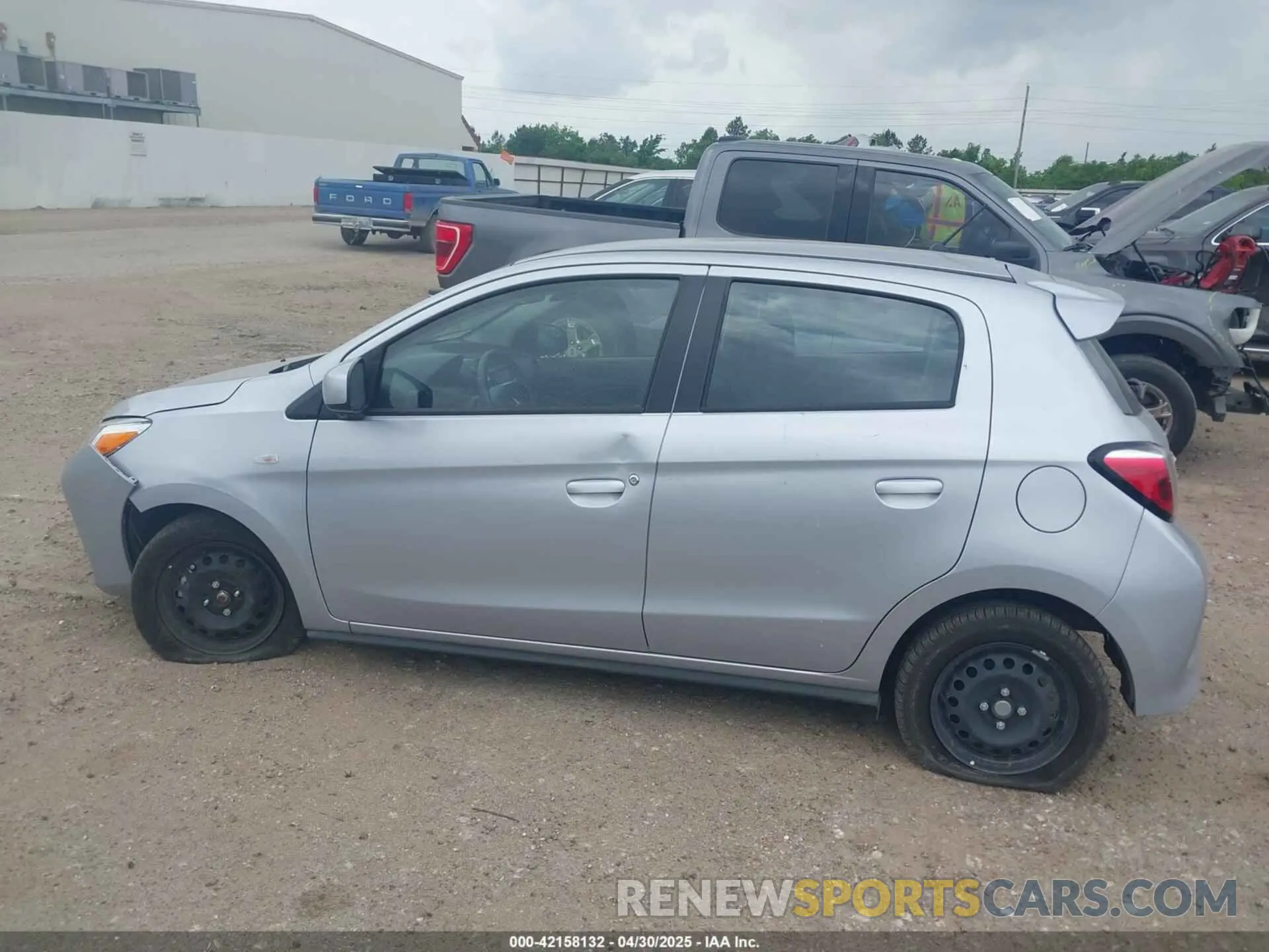 14 fotografías del automóvil dañado ML32AUHJ7RH017082 MITSUBISHI MIRAGE 2024