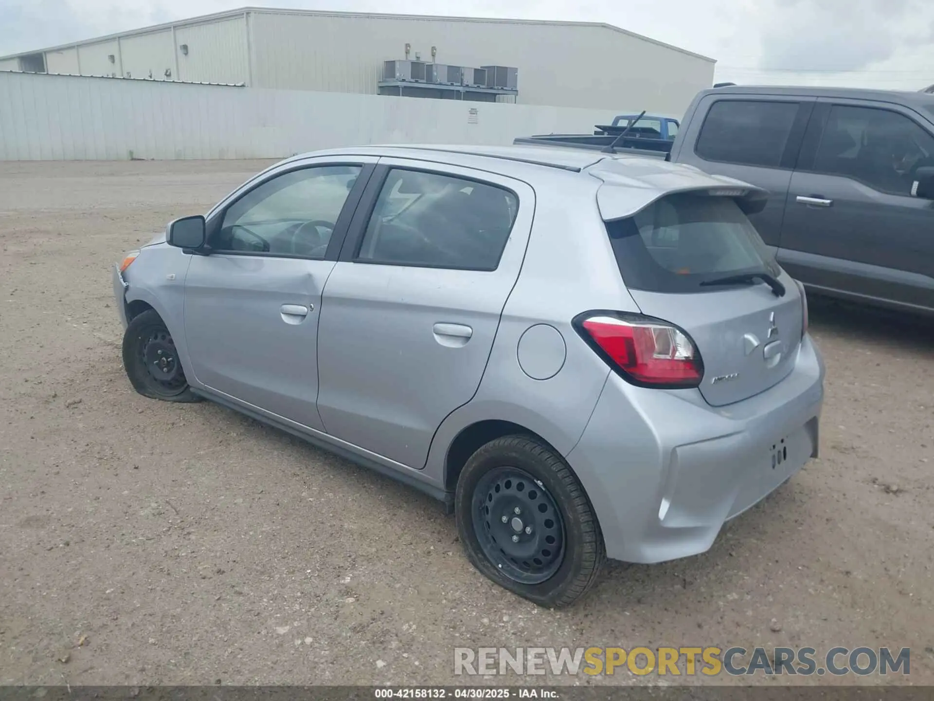 3 fotografías del automóvil dañado ML32AUHJ7RH017082 MITSUBISHI MIRAGE 2024