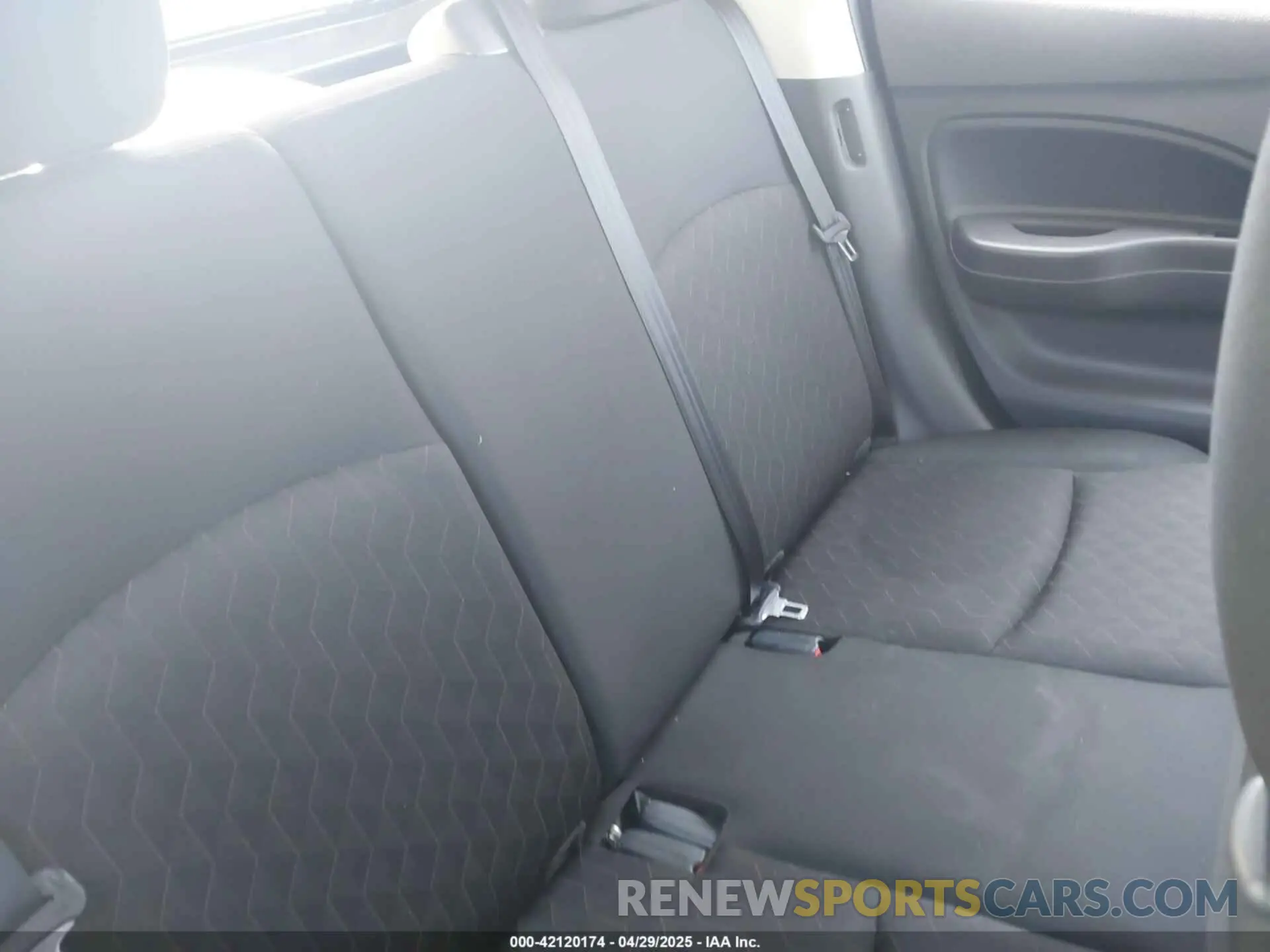 8 fotografías del automóvil dañado ML32AUHJ7RH024596 MITSUBISHI MIRAGE 2024