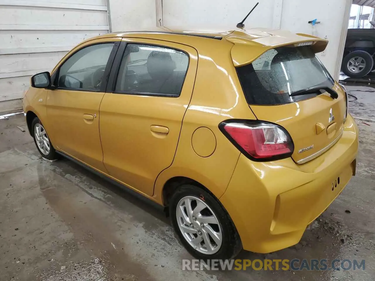 2 fotografías del automóvil dañado ML32AUHJ8RH006608 MITSUBISHI MIRAGE 2024