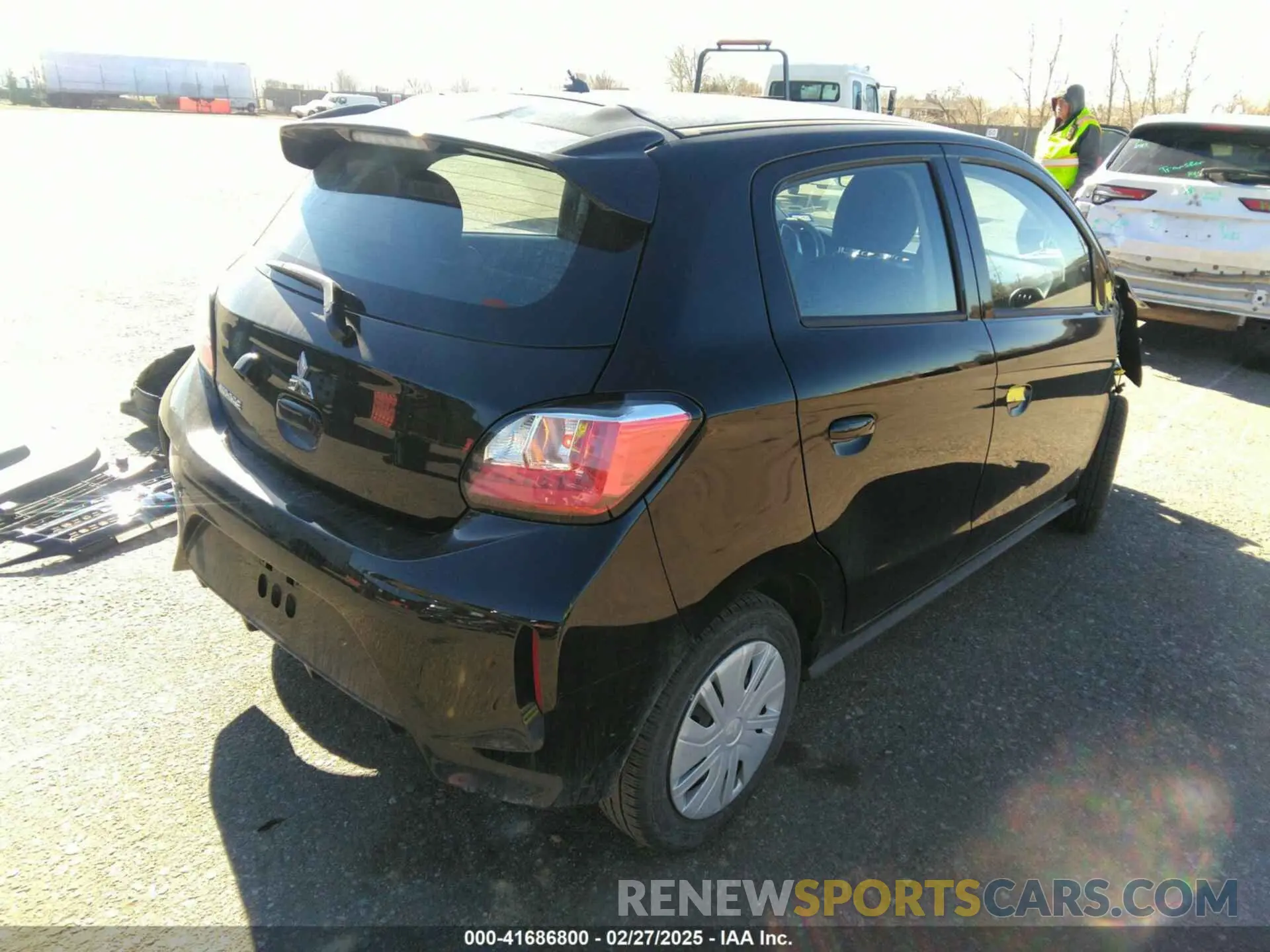 4 fotografías del automóvil dañado ML32AUHJ8RH013185 MITSUBISHI MIRAGE 2024