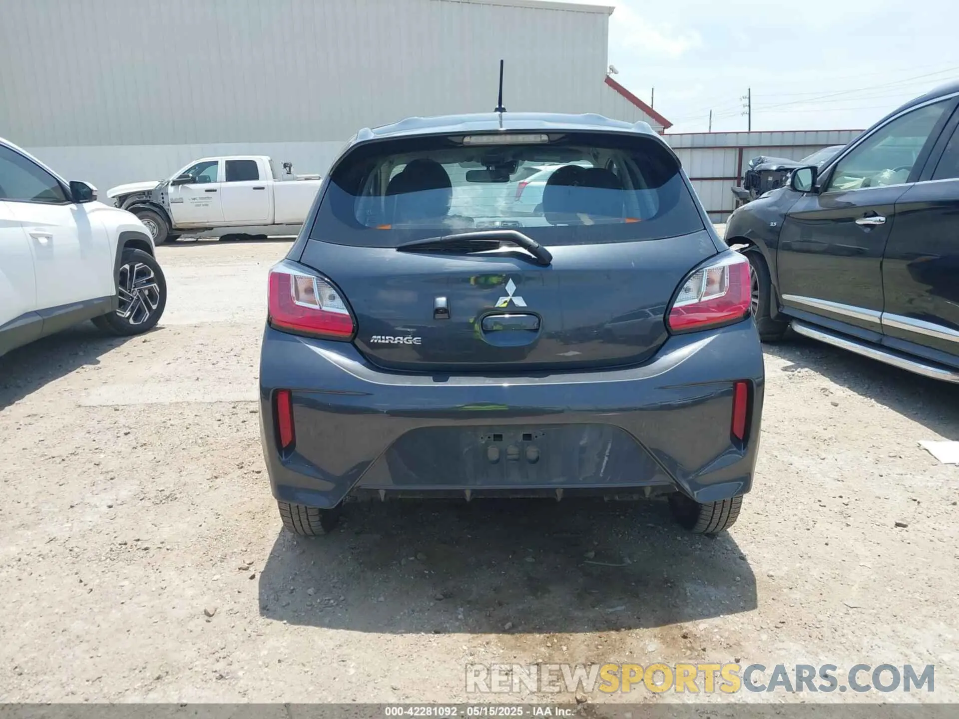 16 fotografías del automóvil dañado ML32AUHJ8RH022856 MITSUBISHI MIRAGE 2024