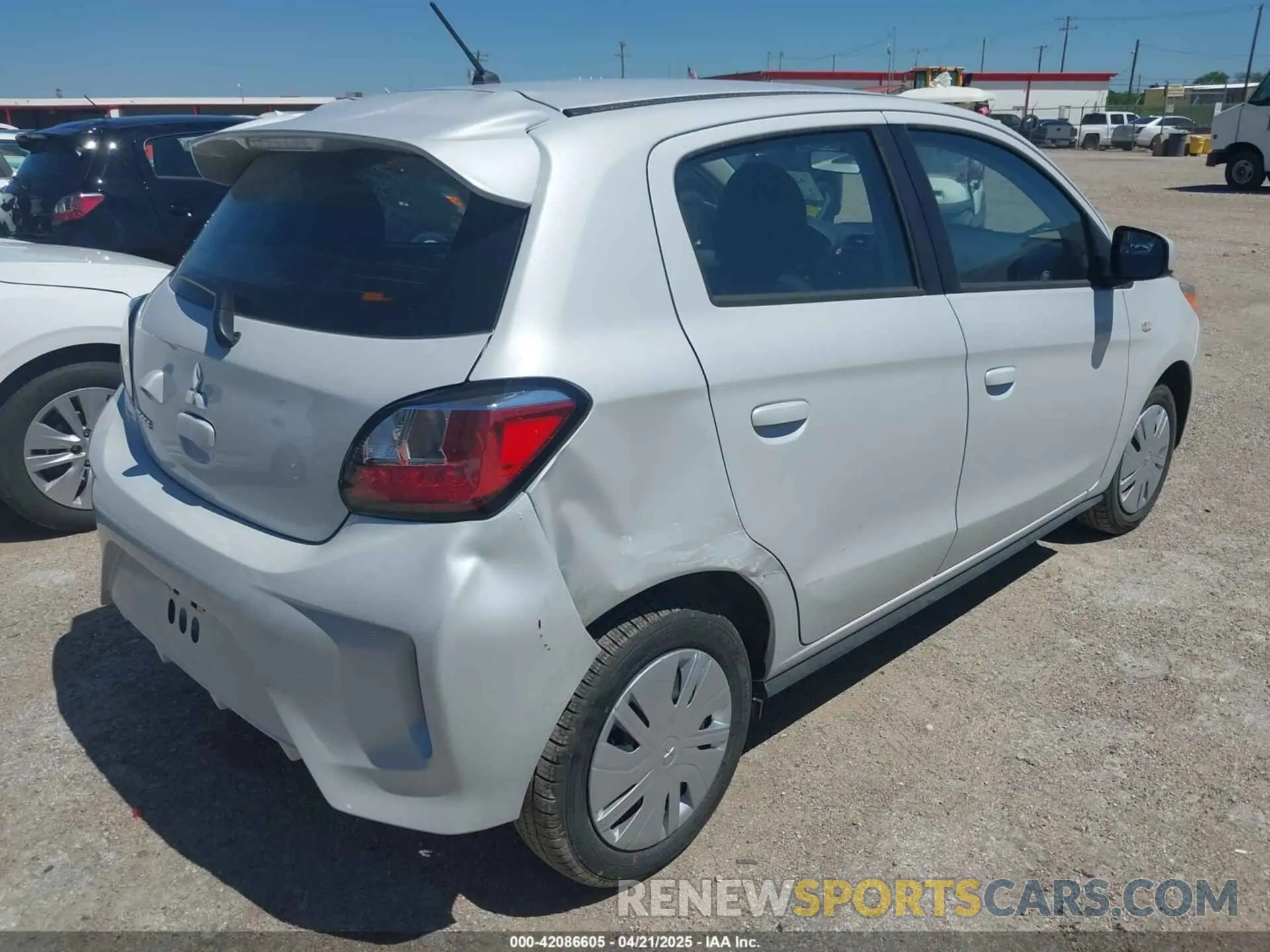4 fotografías del automóvil dañado ML32AUHJ8RH037034 MITSUBISHI MIRAGE 2024