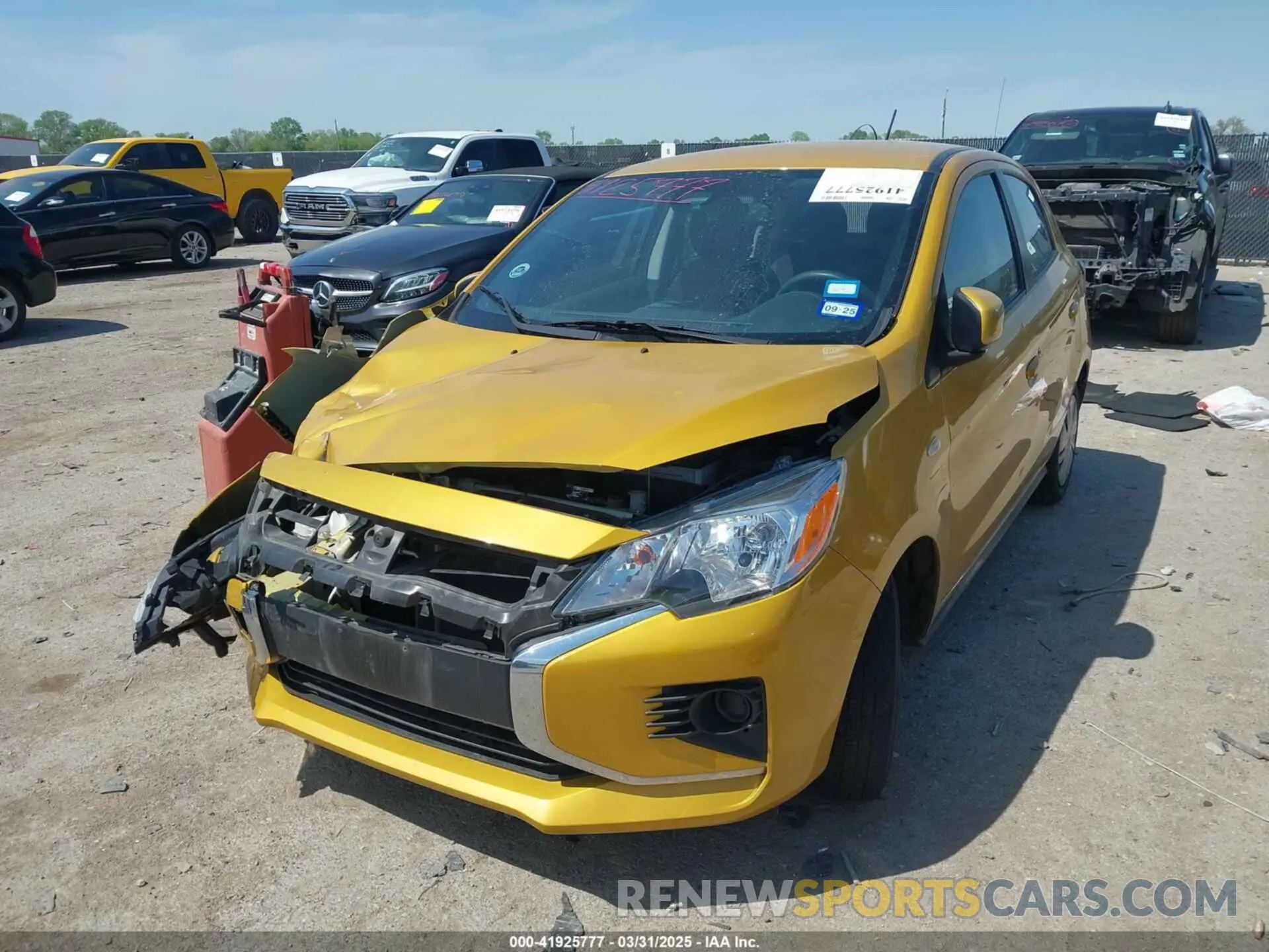 2 fotografías del automóvil dañado ML32AUHJ9RH001062 MITSUBISHI MIRAGE 2024