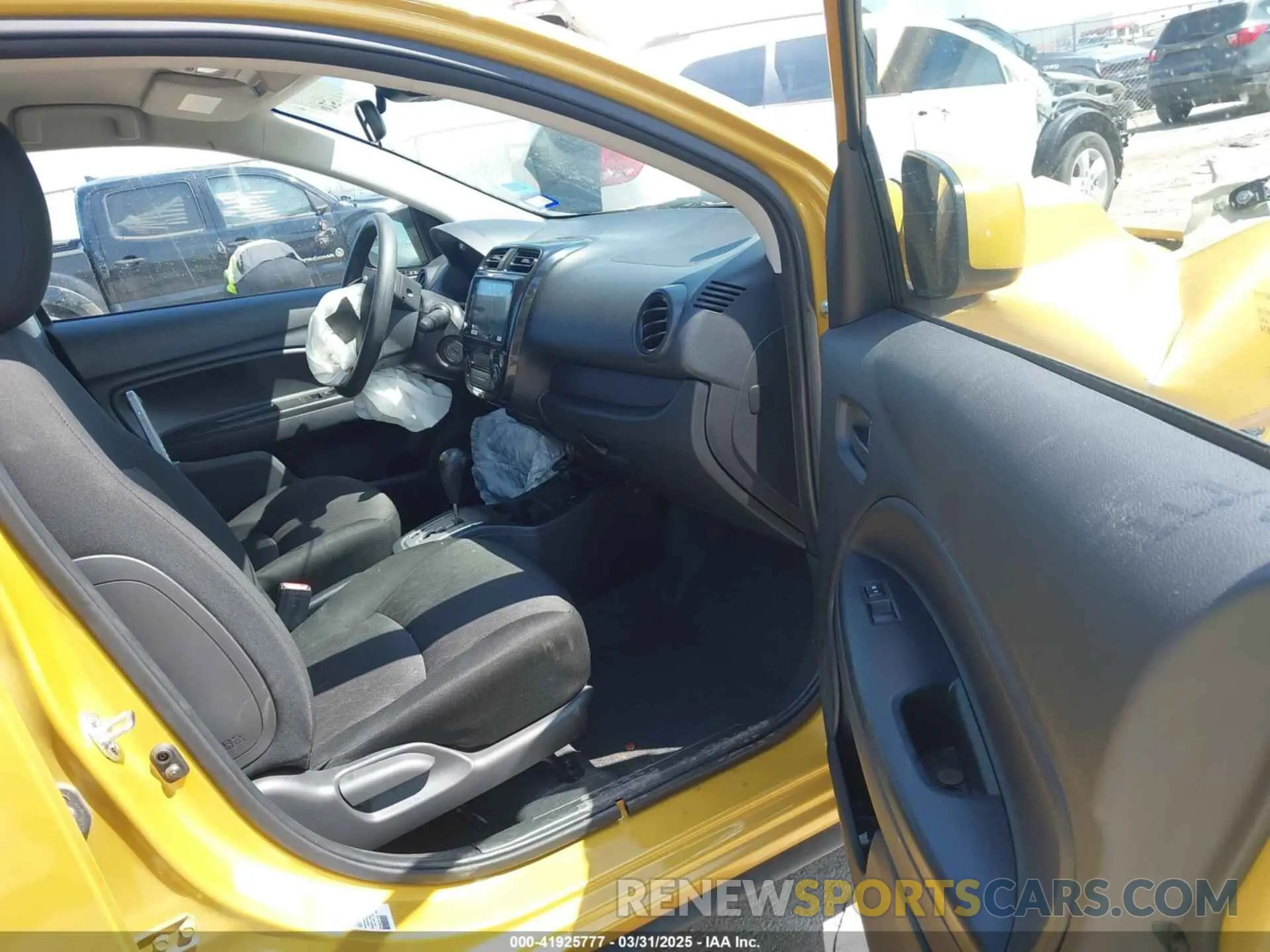 5 fotografías del automóvil dañado ML32AUHJ9RH001062 MITSUBISHI MIRAGE 2024