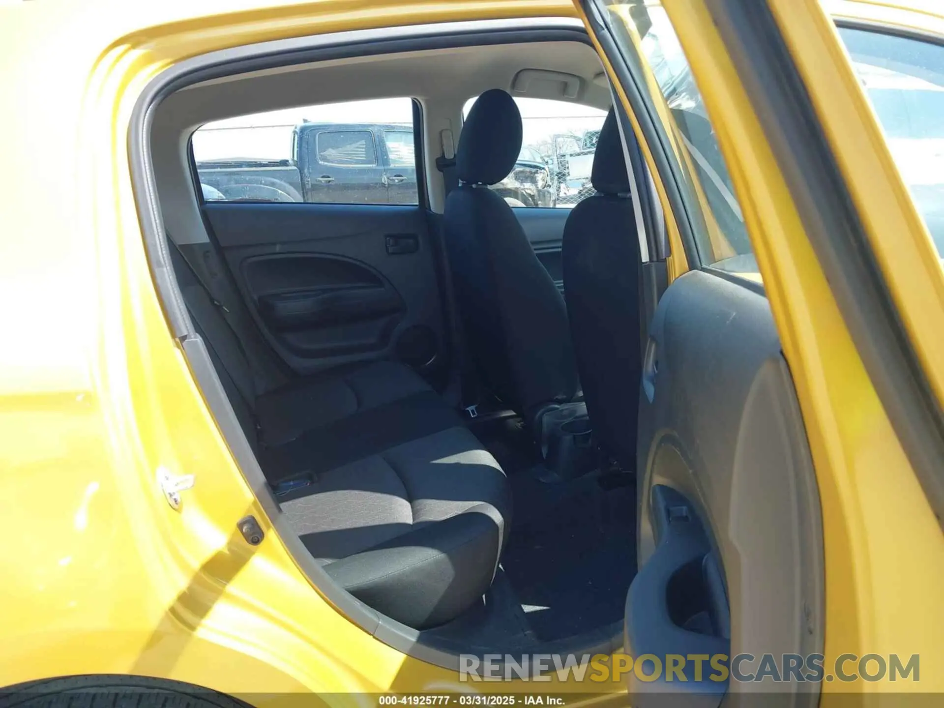 8 fotografías del automóvil dañado ML32AUHJ9RH001062 MITSUBISHI MIRAGE 2024