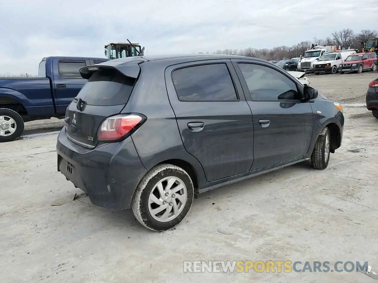 3 fotografías del automóvil dañado ML32AUHJ9RH006021 MITSUBISHI MIRAGE 2024