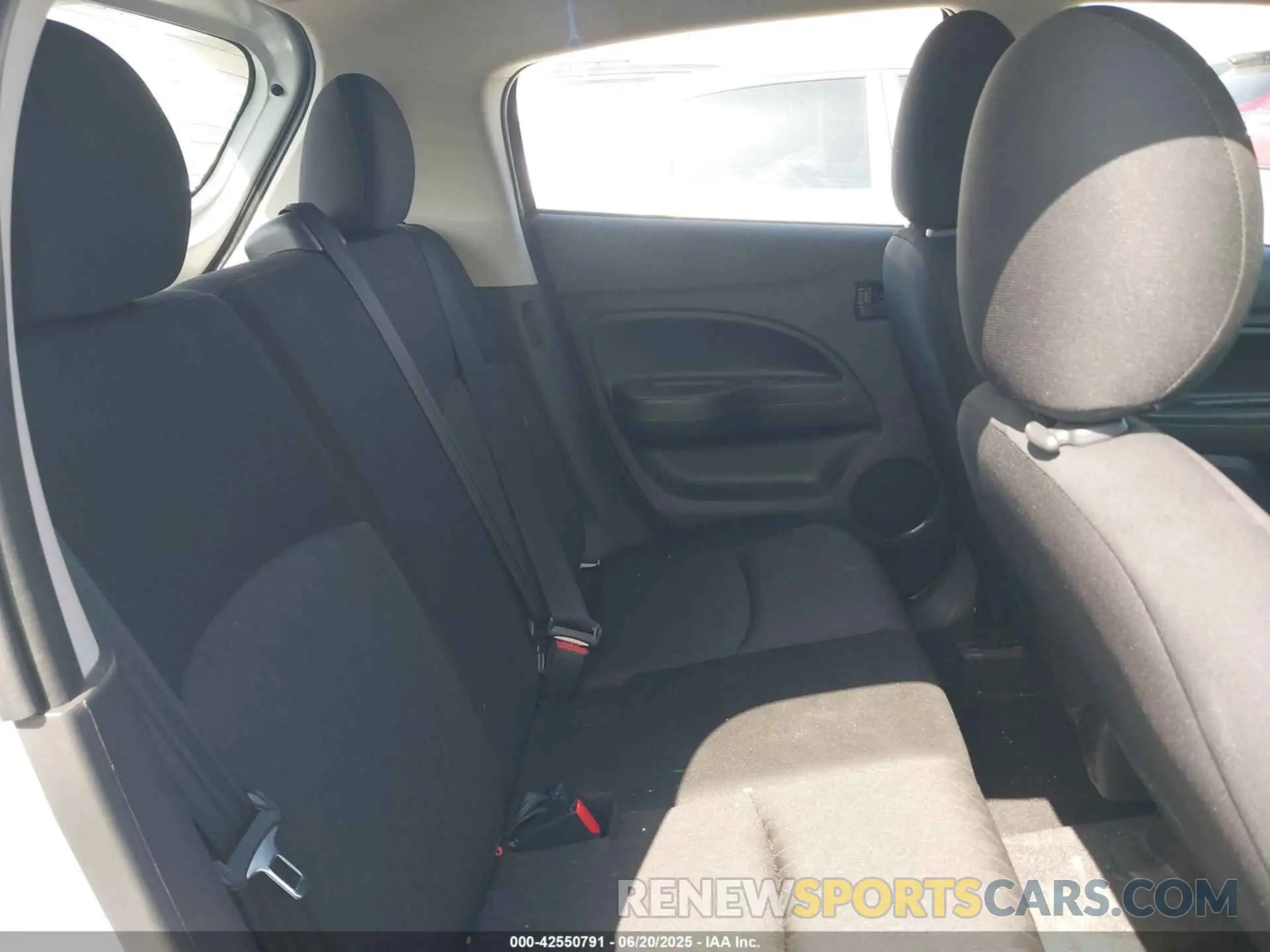 8 fotografías del automóvil dañado ML32AUHJ9RH009338 MITSUBISHI MIRAGE 2024