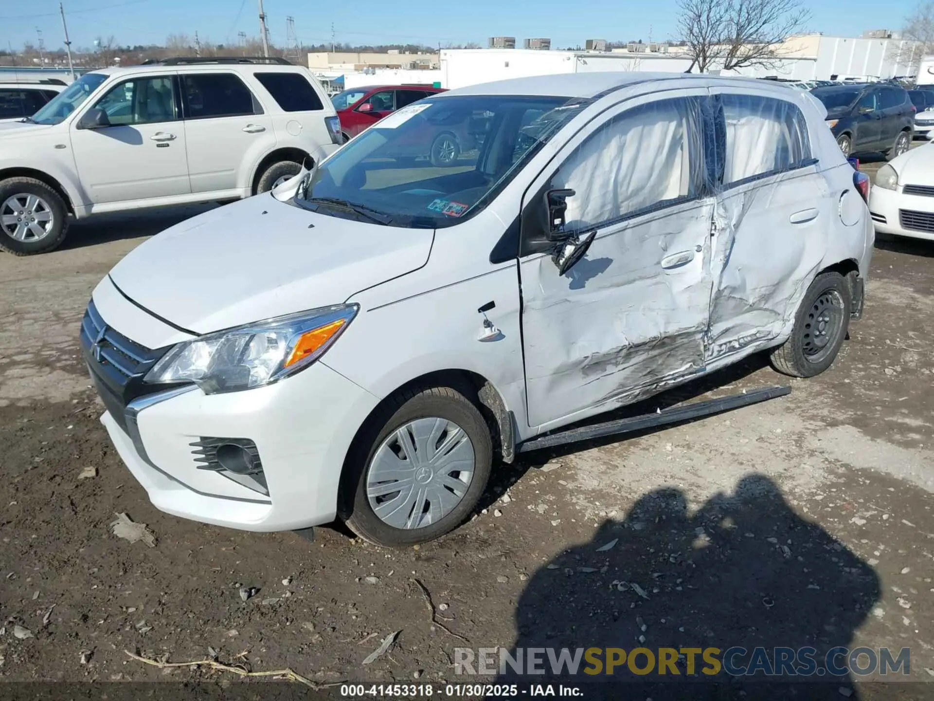 2 fotografías del automóvil dañado ML32AUHJ9RH015947 MITSUBISHI MIRAGE 2024