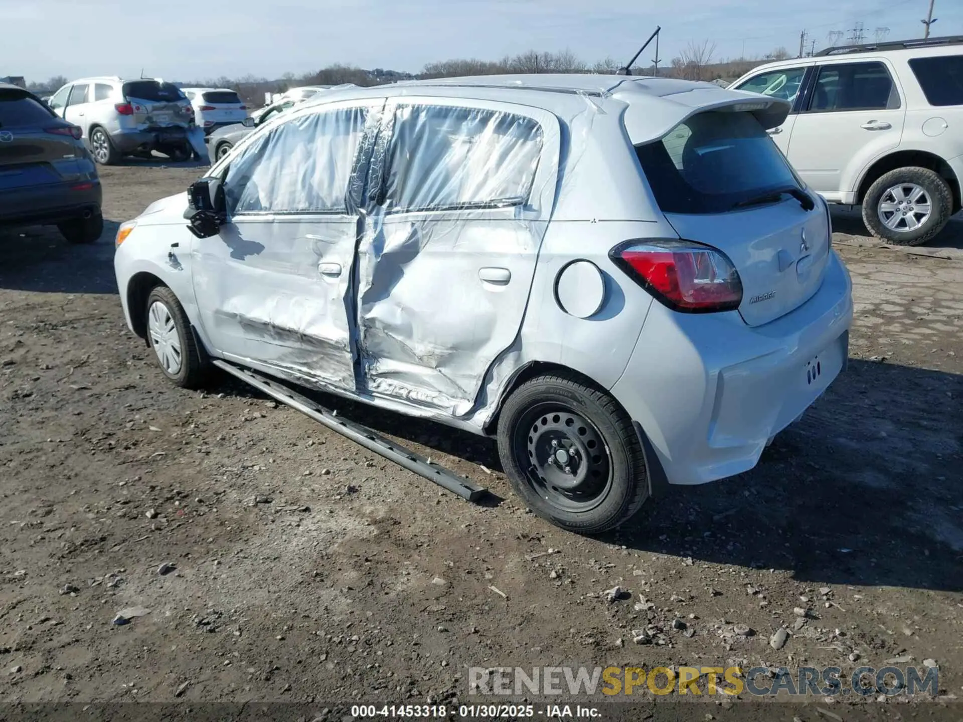 3 fotografías del automóvil dañado ML32AUHJ9RH015947 MITSUBISHI MIRAGE 2024