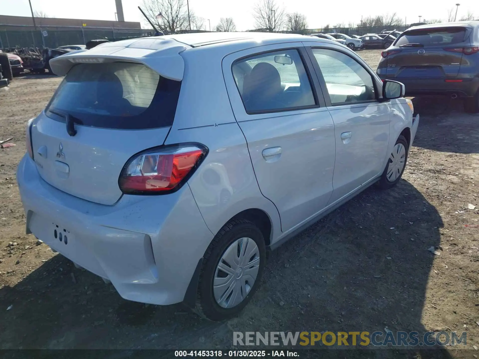 4 fotografías del automóvil dañado ML32AUHJ9RH015947 MITSUBISHI MIRAGE 2024