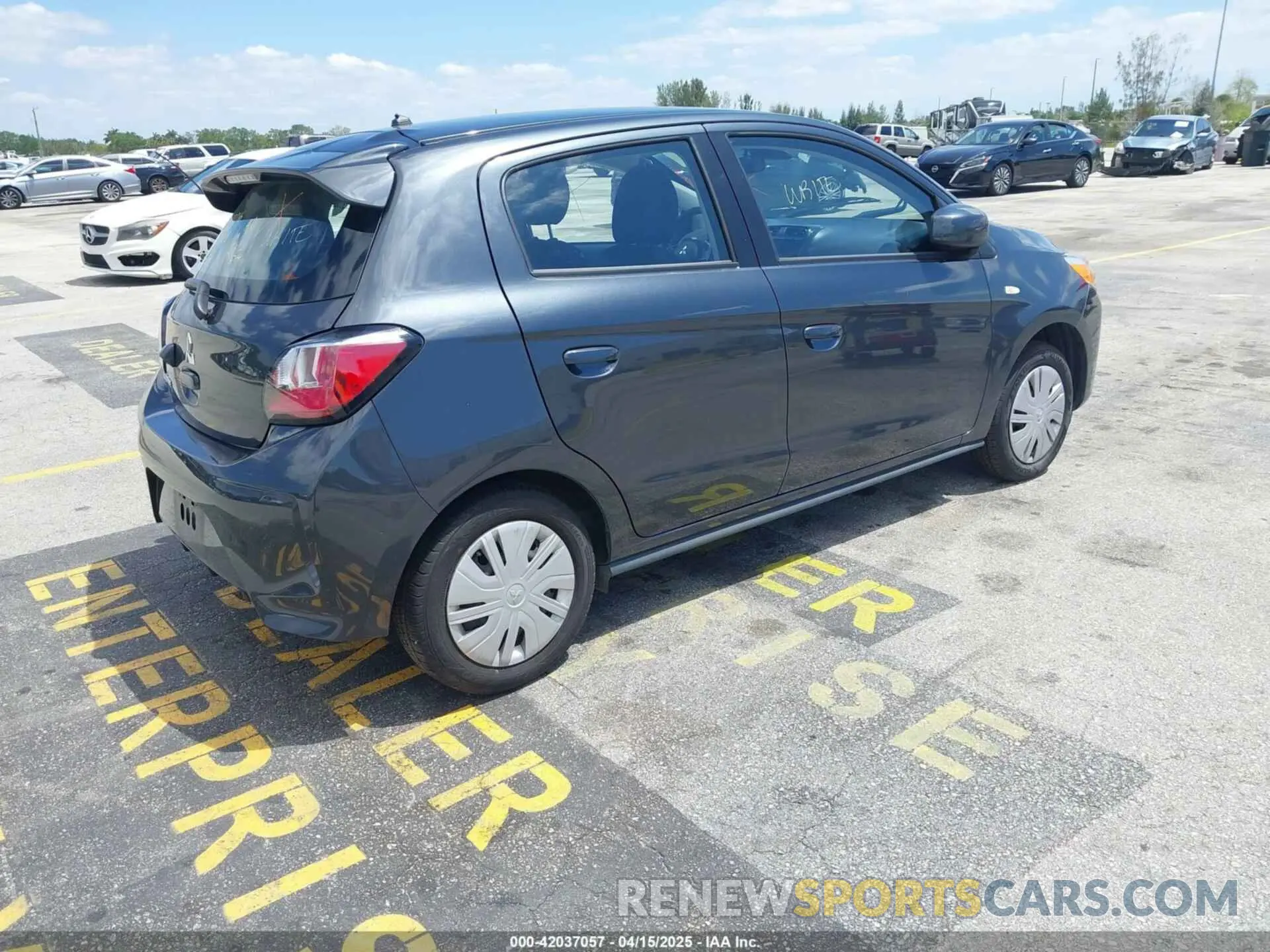 4 fotografías del automóvil dañado ML32AUHJXRH007422 MITSUBISHI MIRAGE 2024