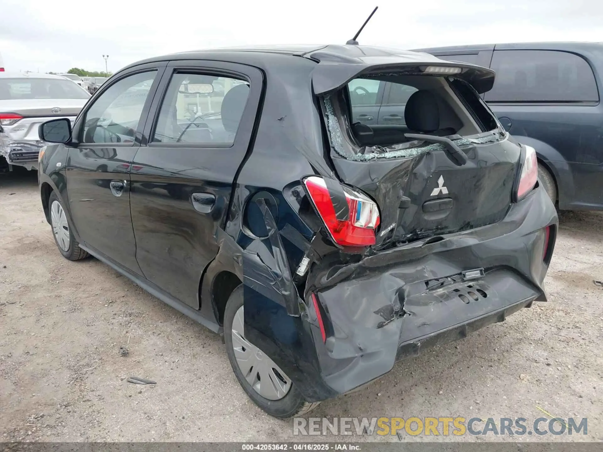 3 fotografías del automóvil dañado ML32AUHJXRH007937 MITSUBISHI MIRAGE 2024