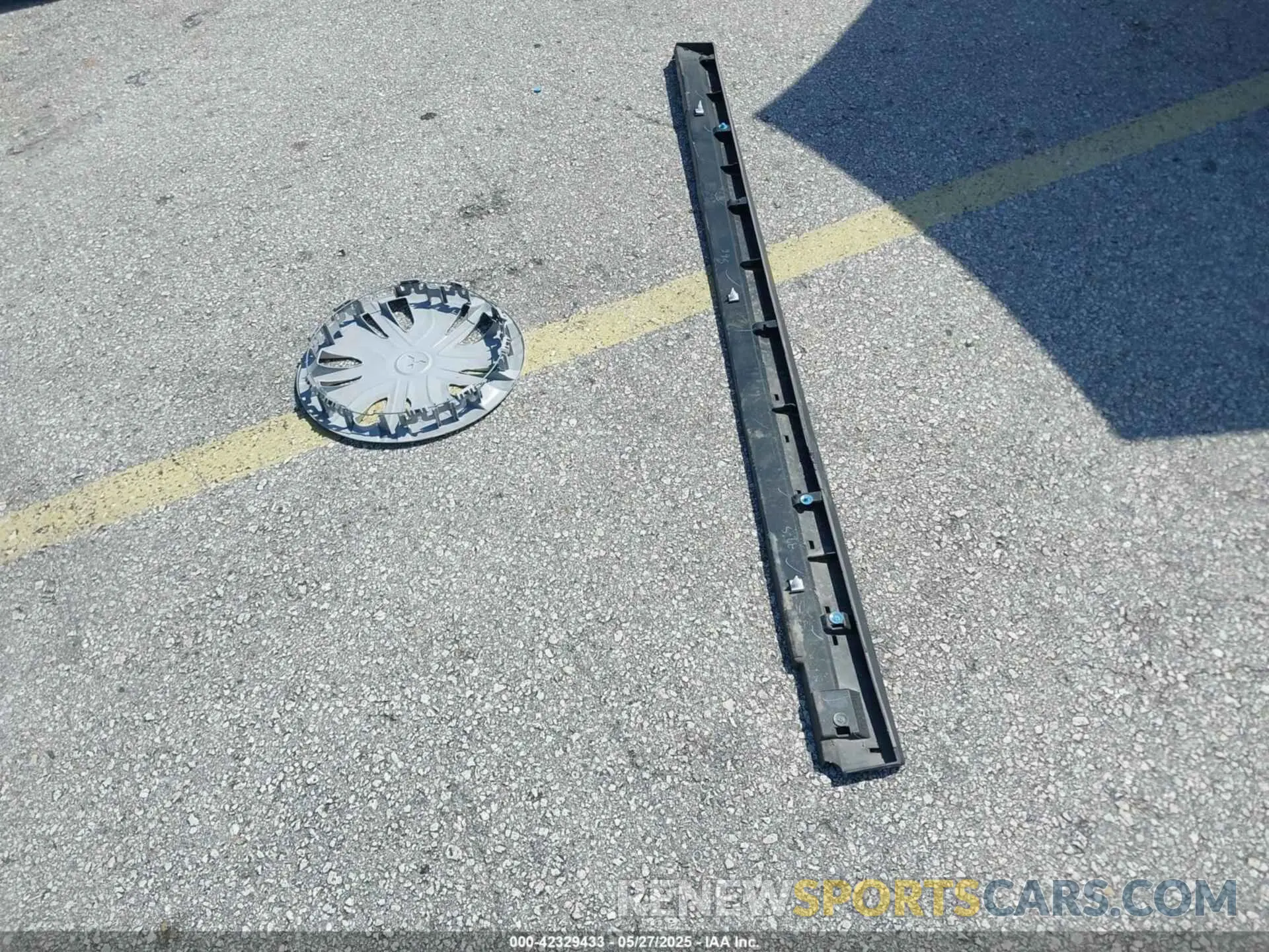 12 fotografías del automóvil dañado ML32AUHJXRH012264 MITSUBISHI MIRAGE 2024
