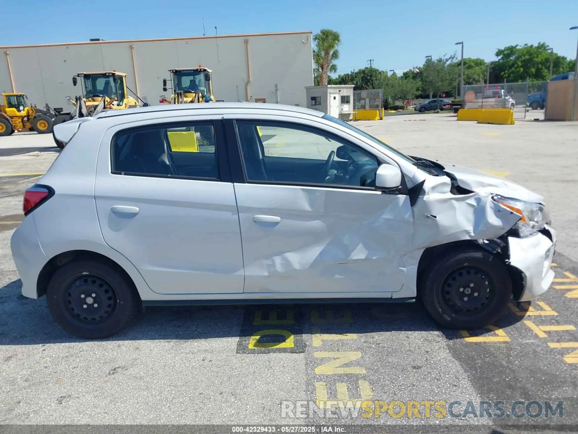 14 fotografías del automóvil dañado ML32AUHJXRH012264 MITSUBISHI MIRAGE 2024