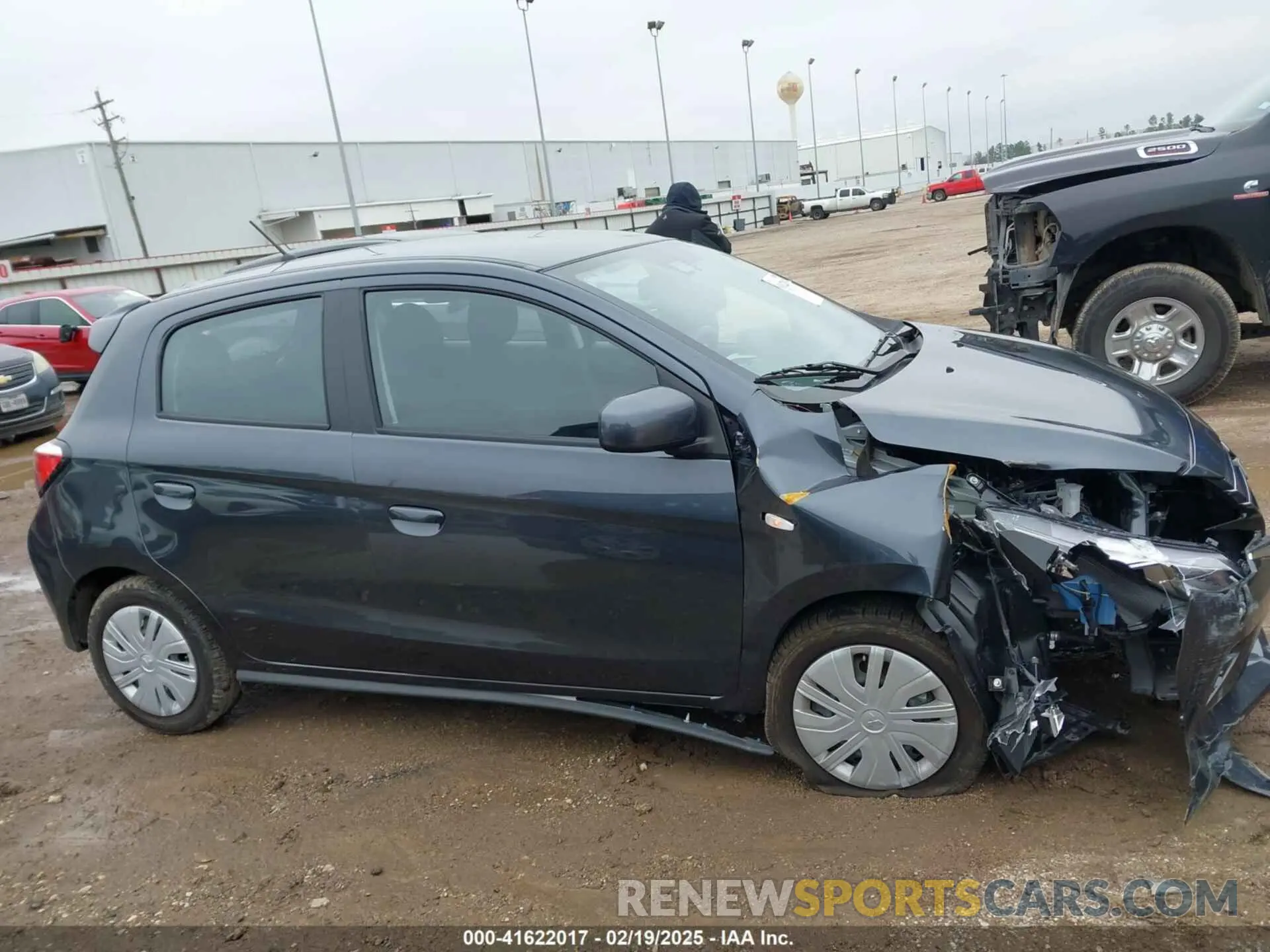 13 fotografías del automóvil dañado ML32AUHJXRH015925 MITSUBISHI MIRAGE 2024