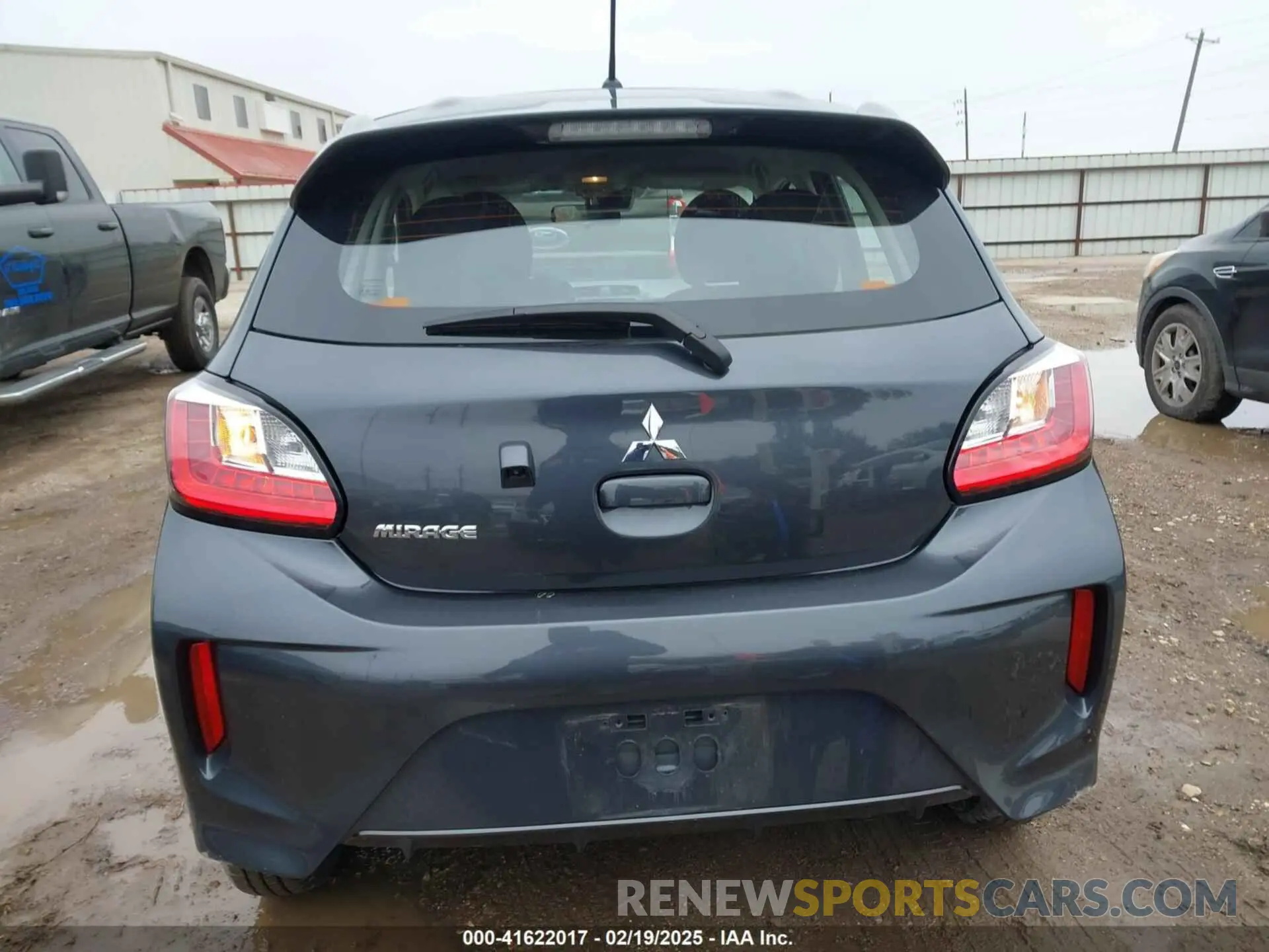 16 fotografías del automóvil dañado ML32AUHJXRH015925 MITSUBISHI MIRAGE 2024