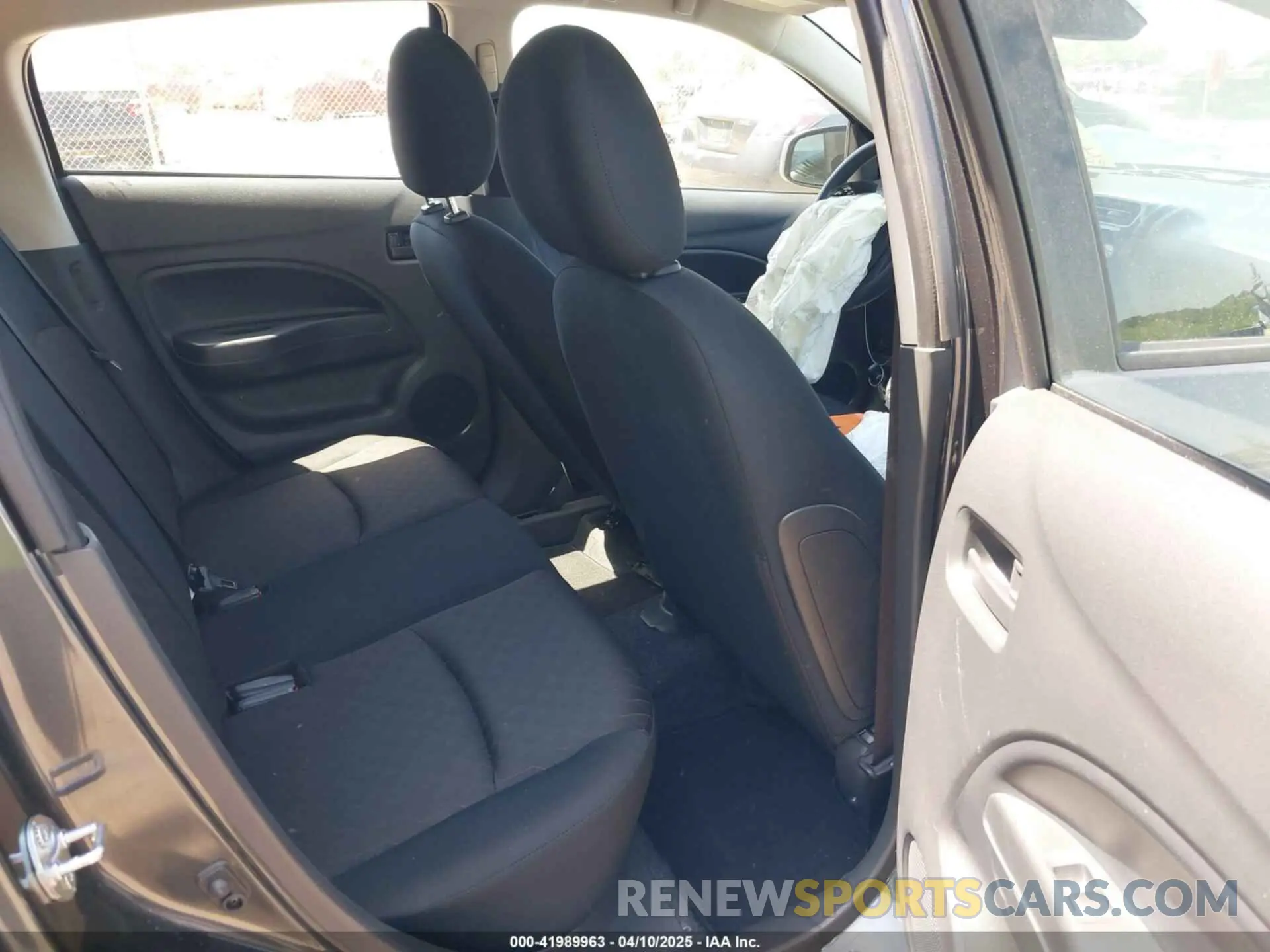 8 fotografías del automóvil dañado ML32AUHJXRH018744 MITSUBISHI MIRAGE 2024