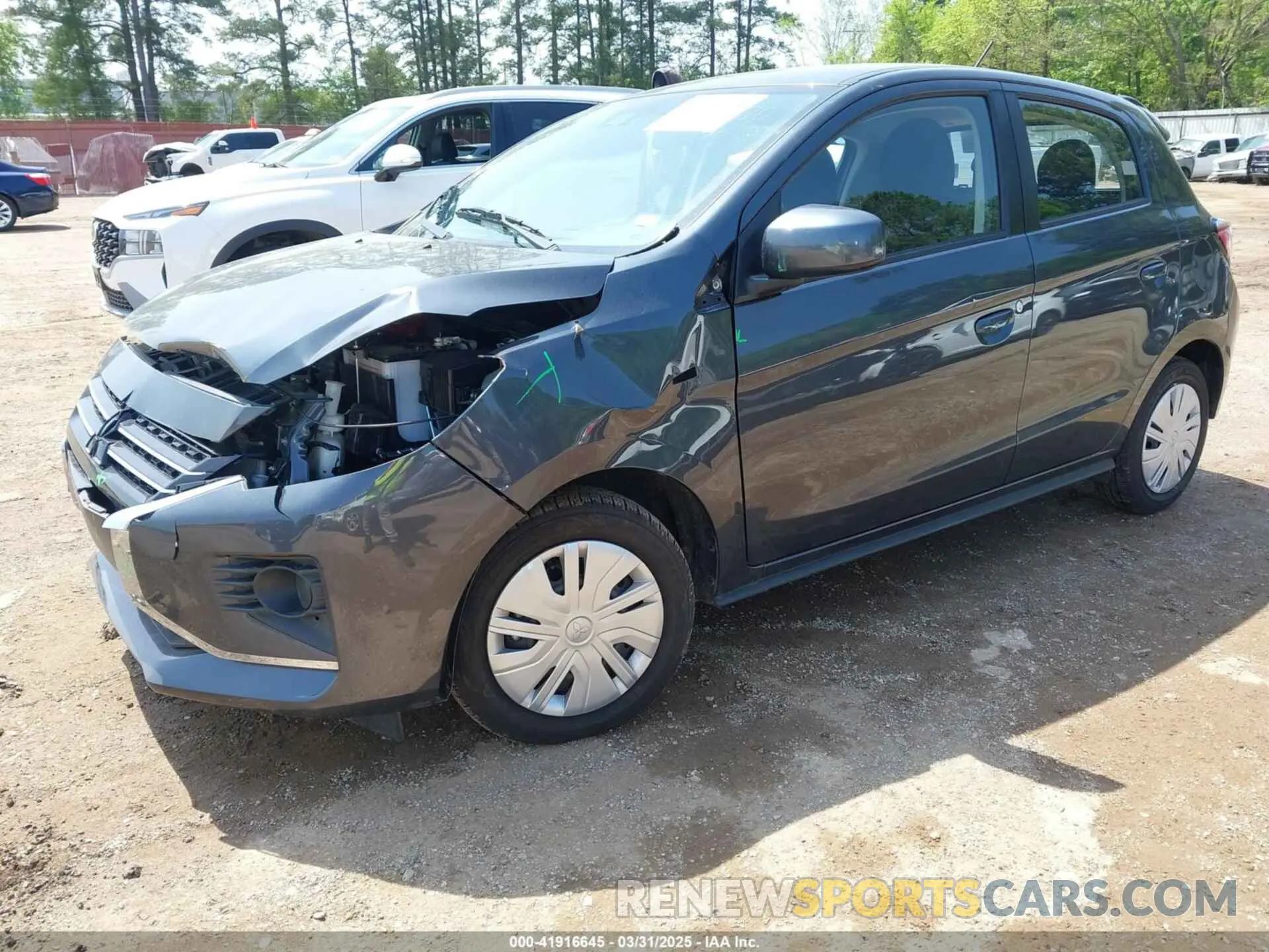 2 fotografías del automóvil dañado ML32AUHJXRH028870 MITSUBISHI MIRAGE 2024